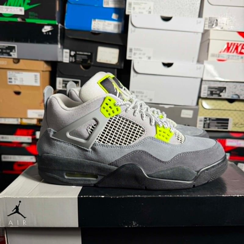 Jordan 4 Neon - Size 10 Mens - Preowned  - OG All