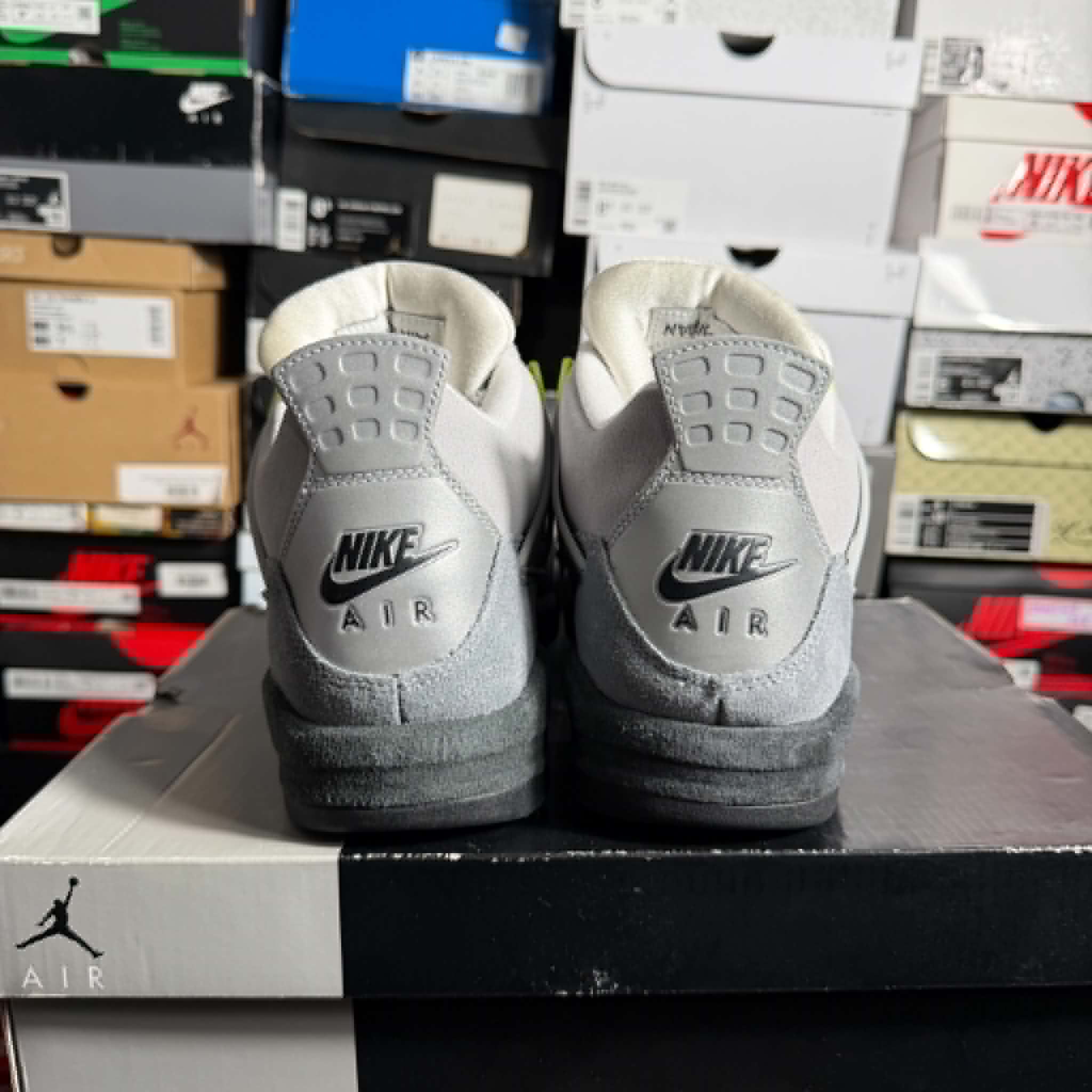 Jordan 4 Neon - Size 10 Mens - Preowned  - OG All