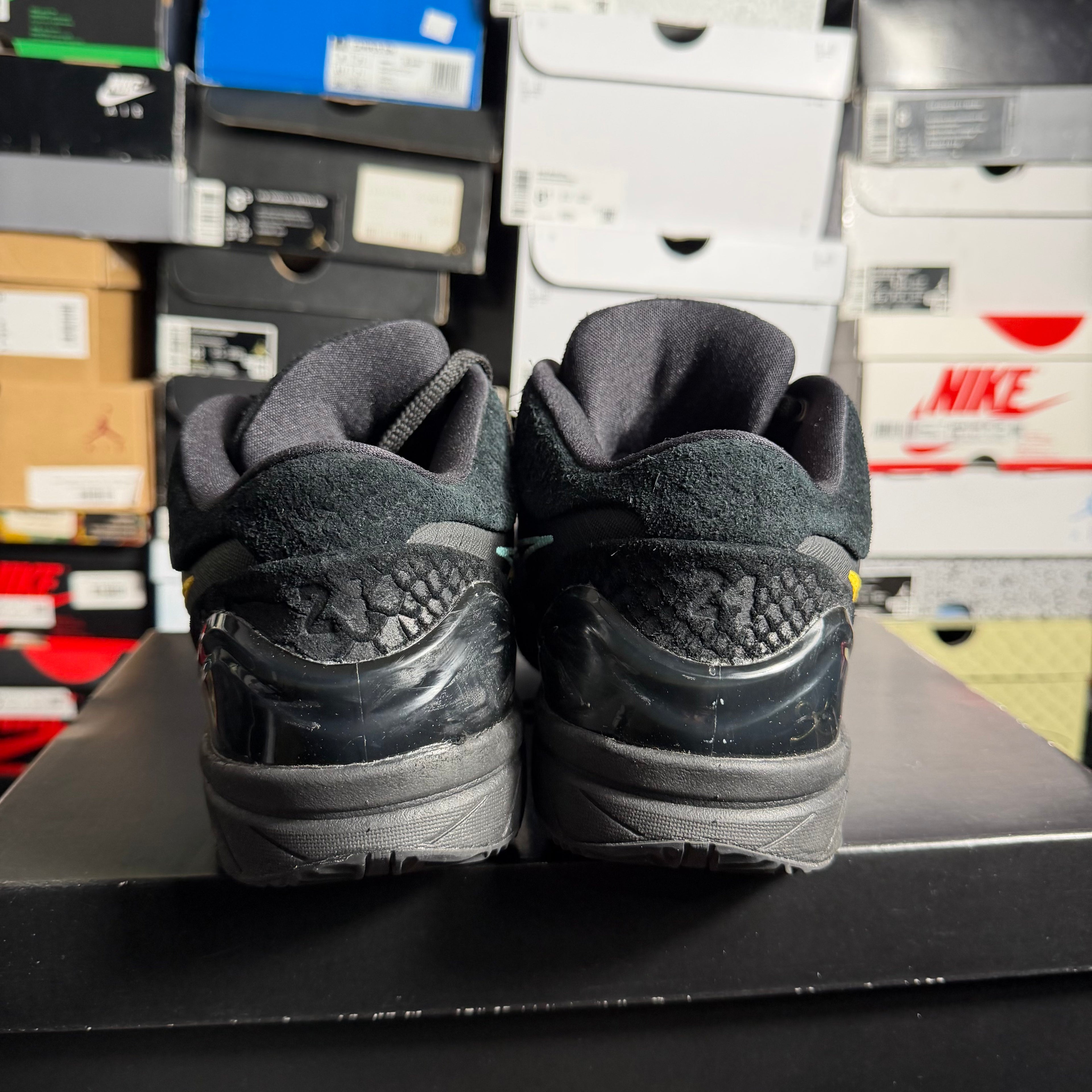Kobe 4 FTB Snake - SIze 10.5 Mens - Preowned OG All