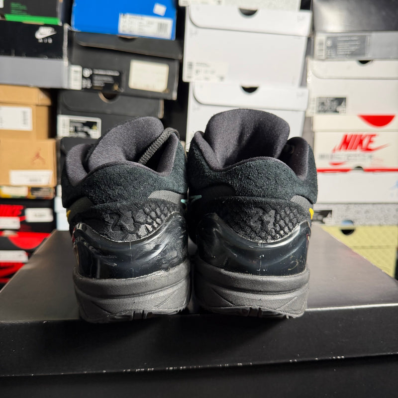 Kobe 4 FTB Snake - SIze 10.5 Mens - Preowned OG All