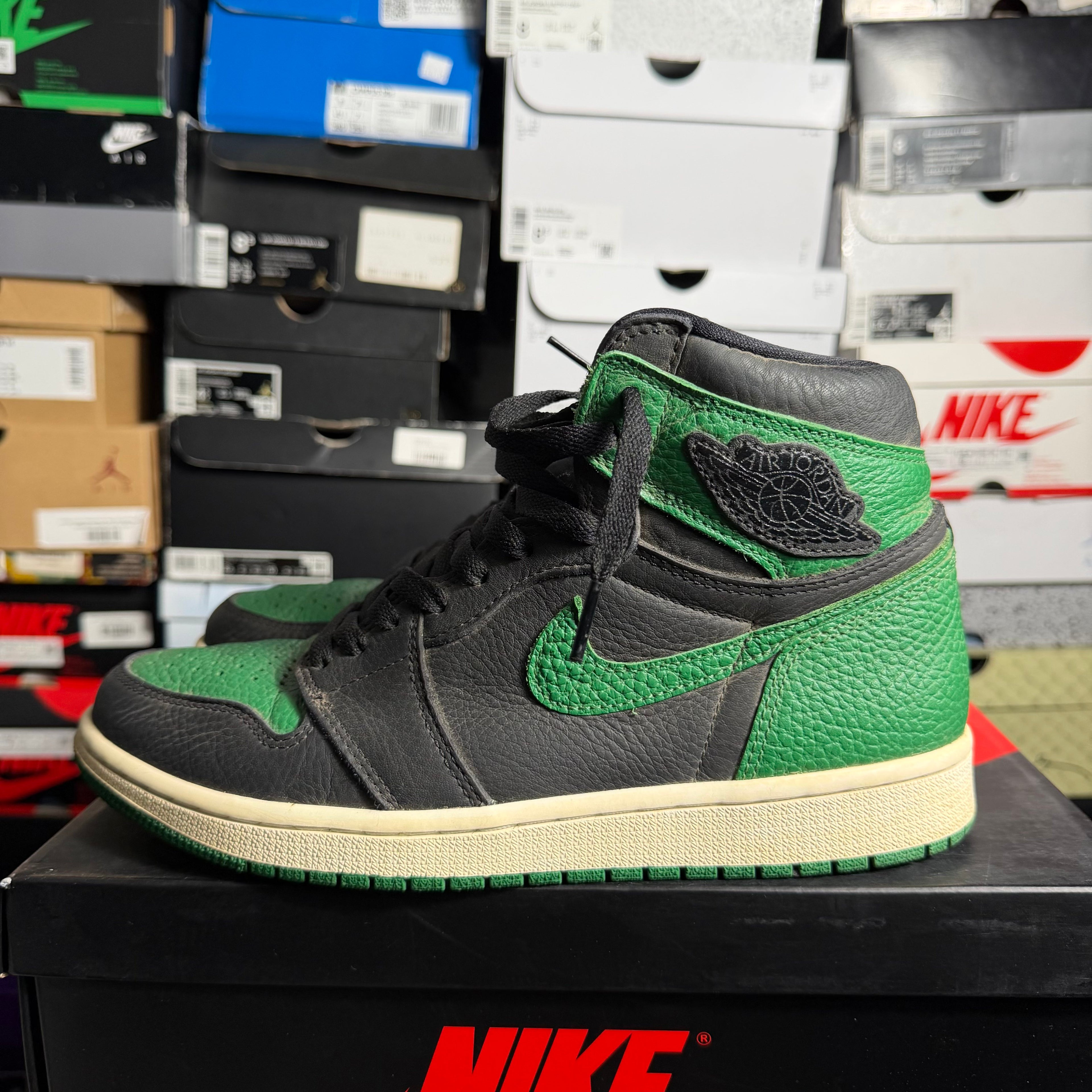 Jordan 1 Pine Green 2.0 - Size 9 Mens - Preowned OG Box