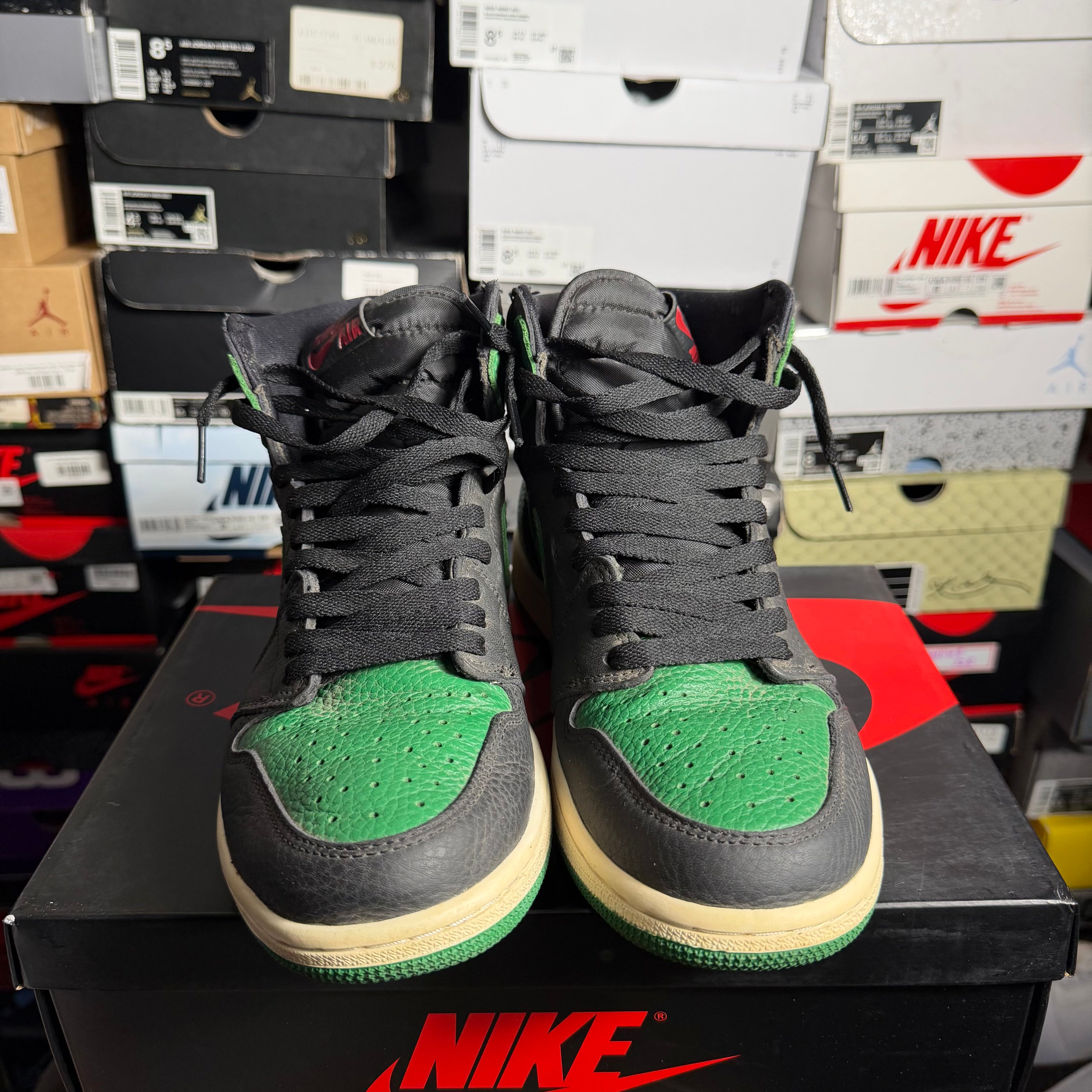 Jordan 1 Pine Green 2.0 - Size 9 Mens - Preowned OG Box