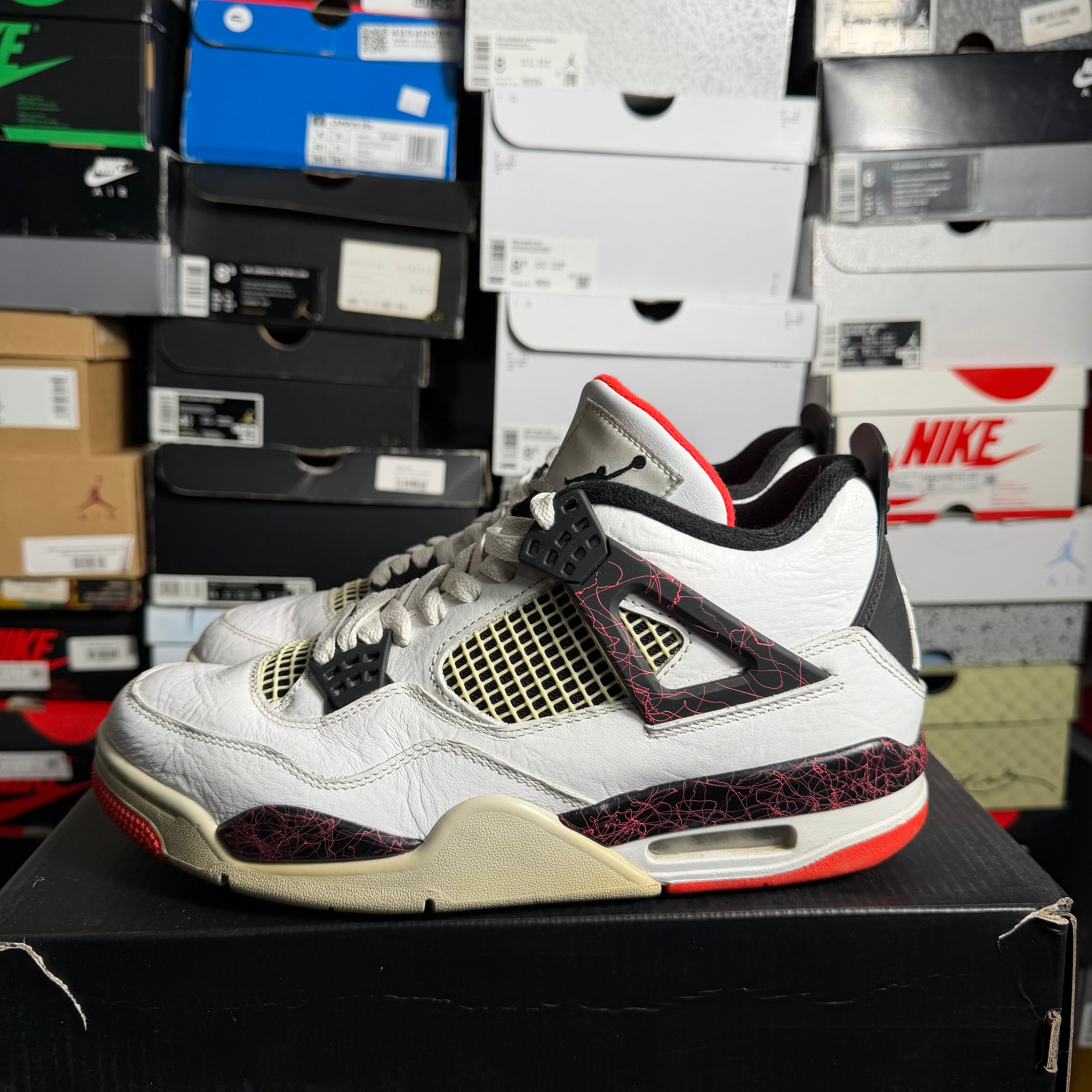Jordan 4 Nostalgia - Size 8.5 Mens - Preowned No Box