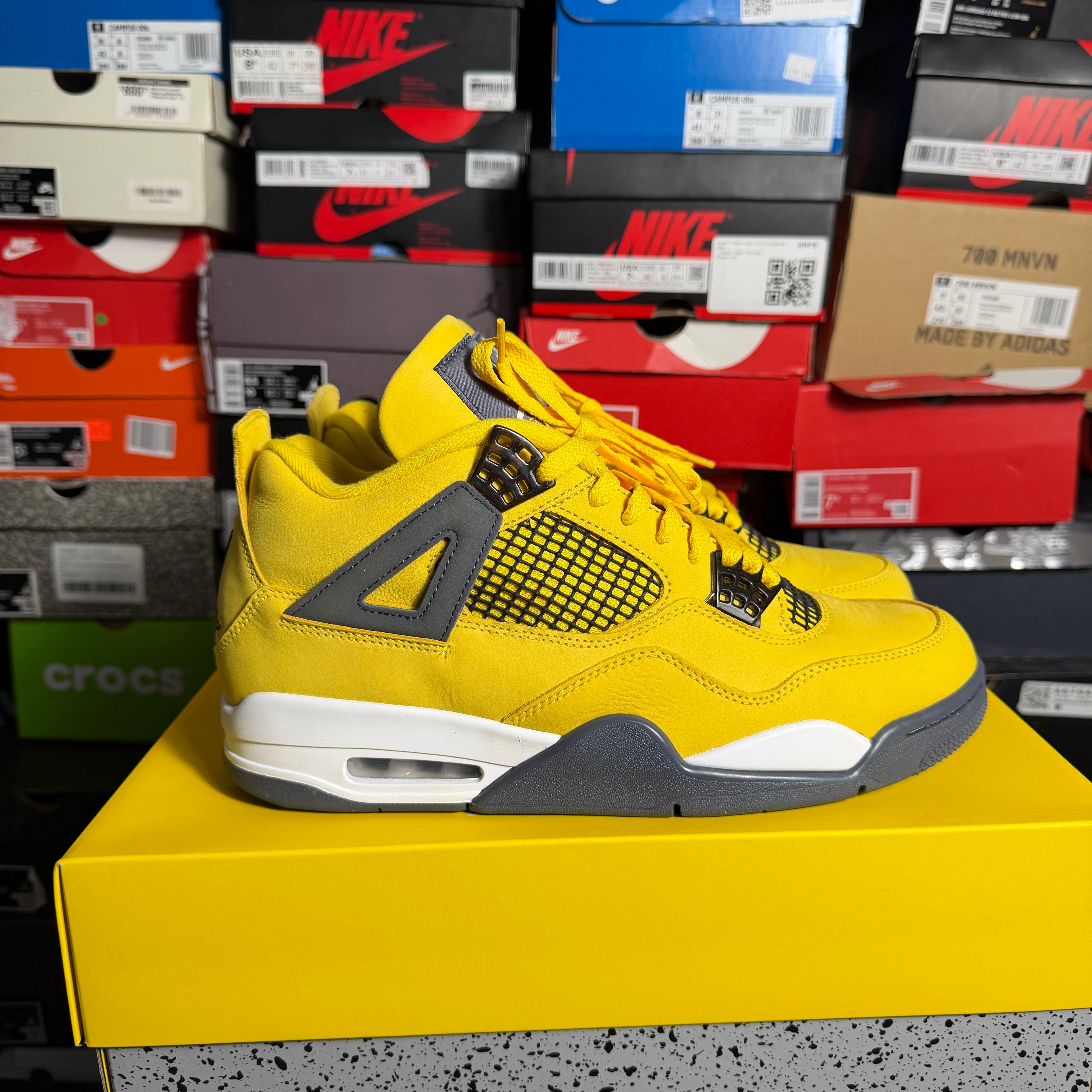 Jordan 4 Retro Lightning (Preowned) (Sz 10)