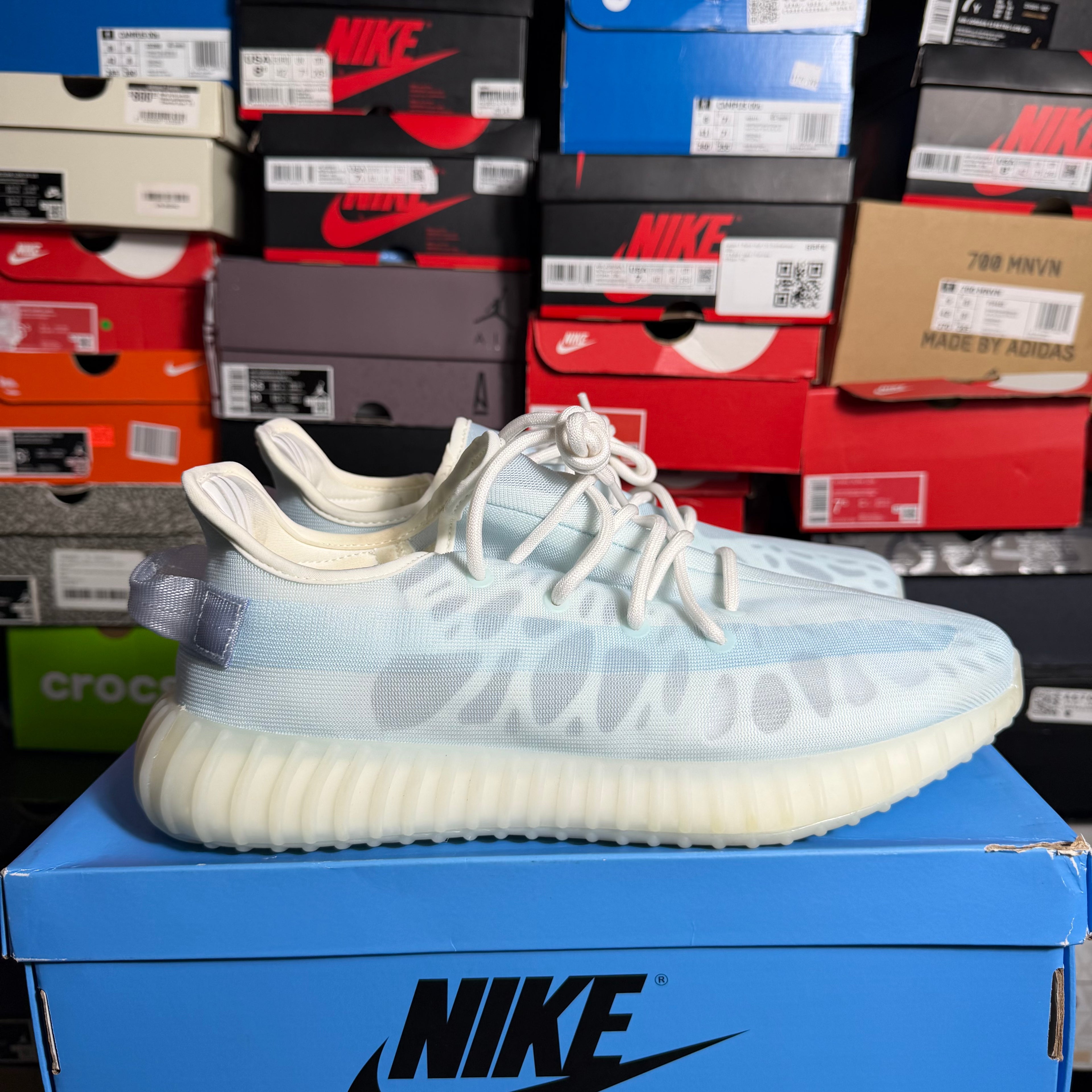 Yeezy 350 V2 Mono Ice (Preowned)