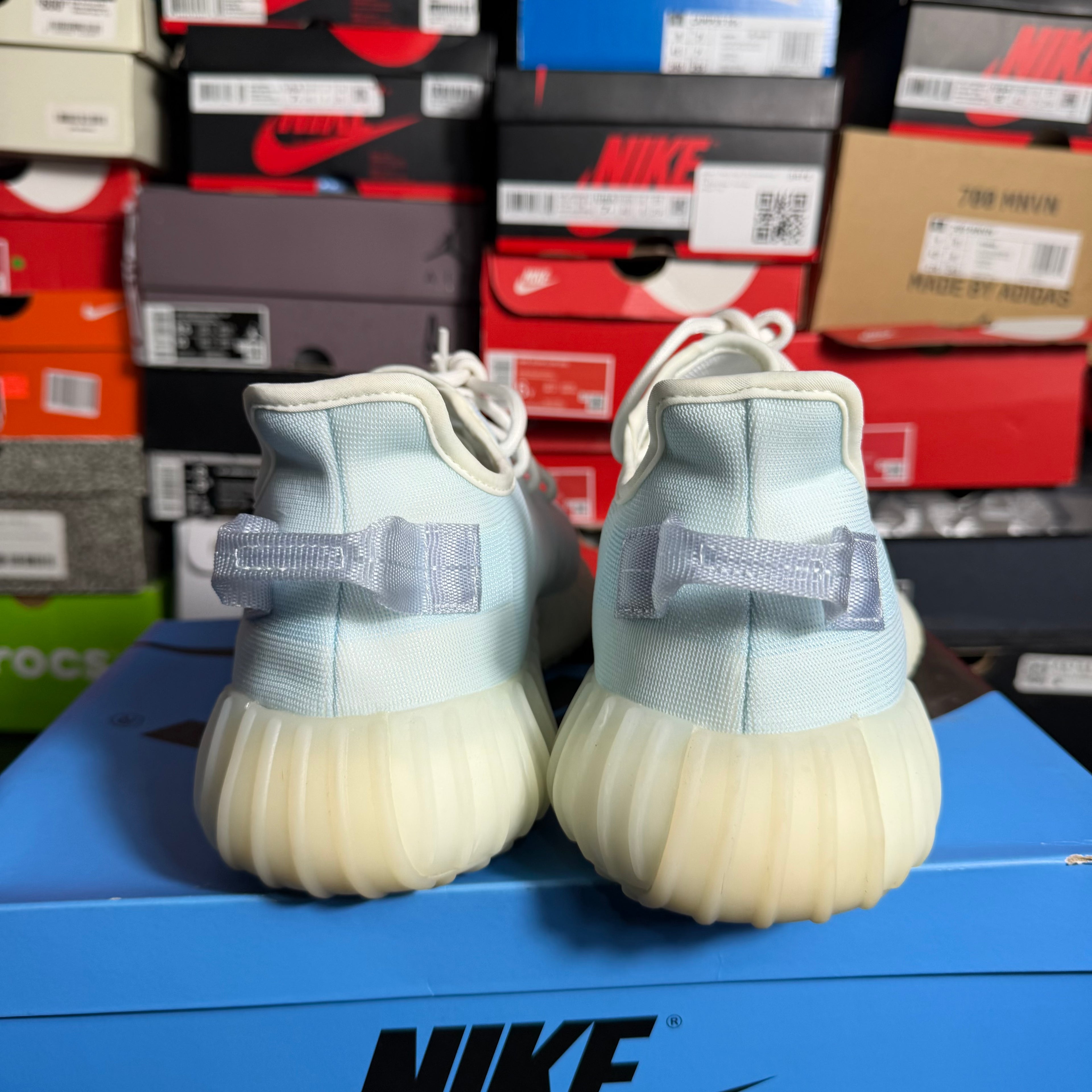 Yeezy 350 V2 Mono Ice (Preowned)