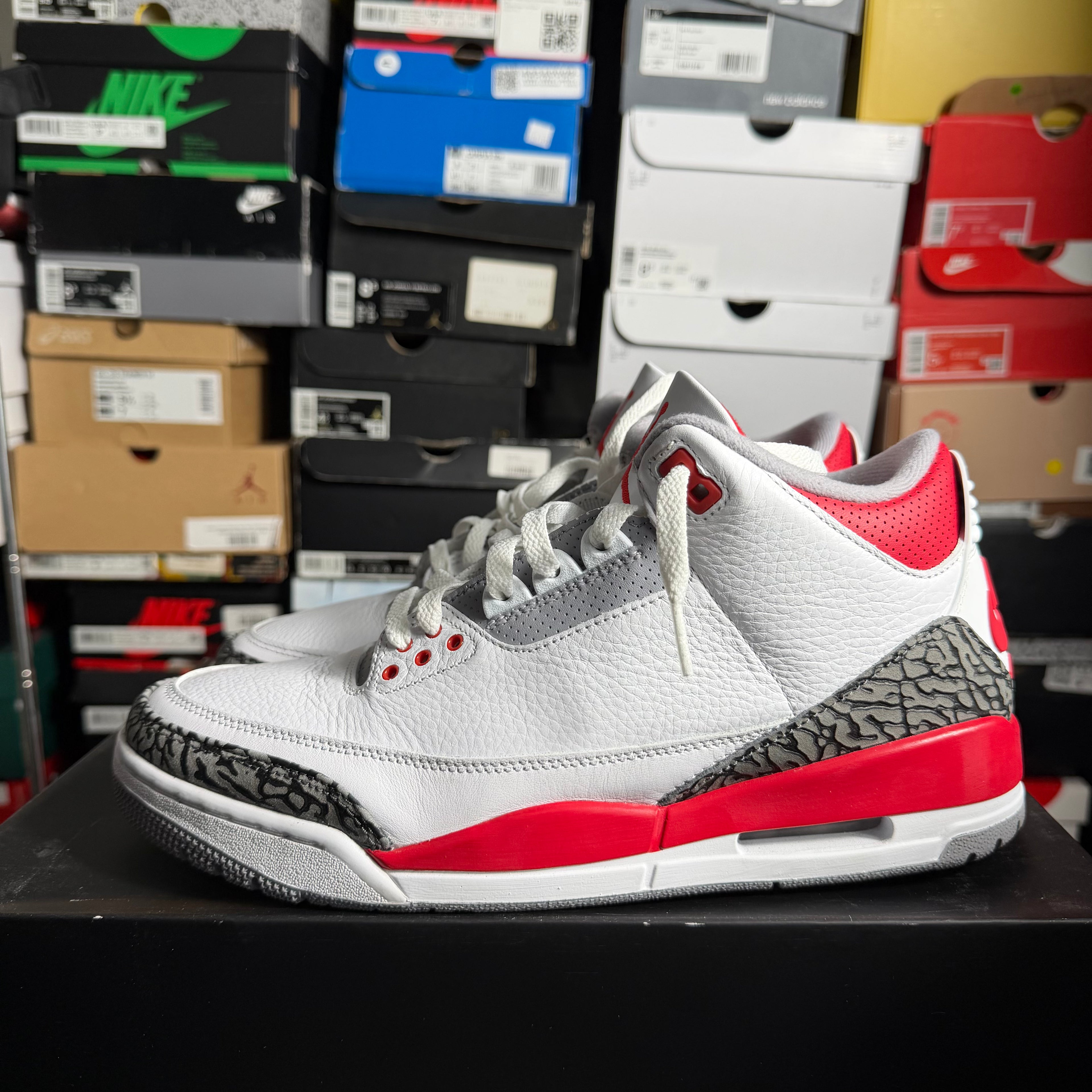 Jordan 3 Retro Fire Red (2022) (Preowned)