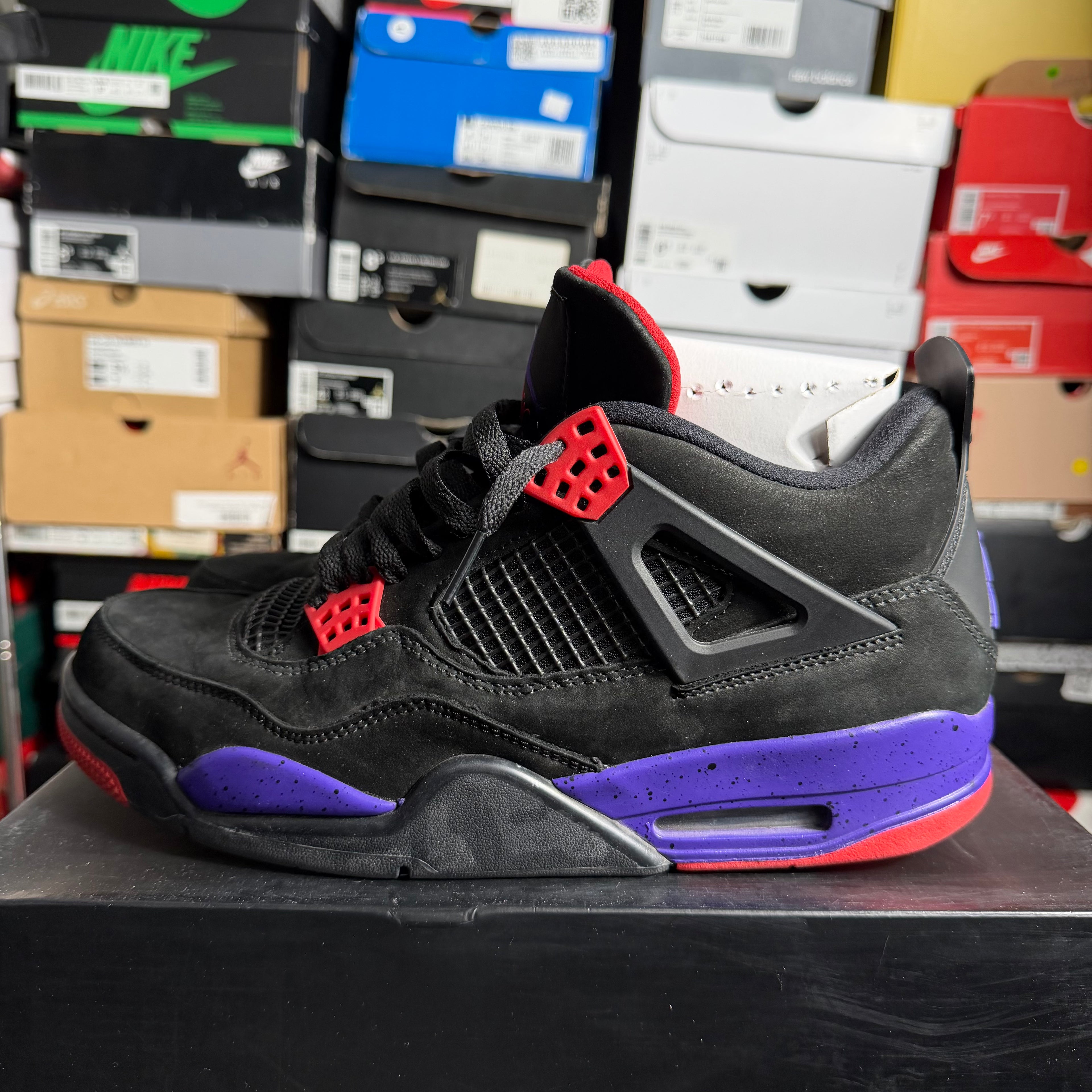 Jordan 4 Retro Raptors Drake OVO (Preowned)