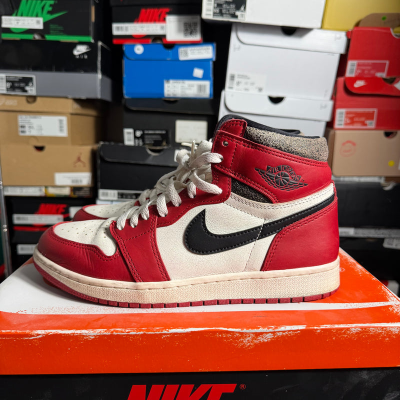Jordan 1 Retro High OG Chicago Lost and Found (Preowned)