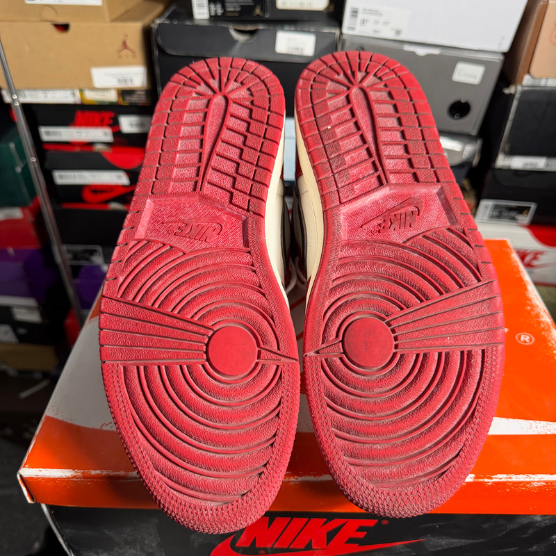 Jordan 1 Retro High OG Chicago Lost and Found (Preowned)