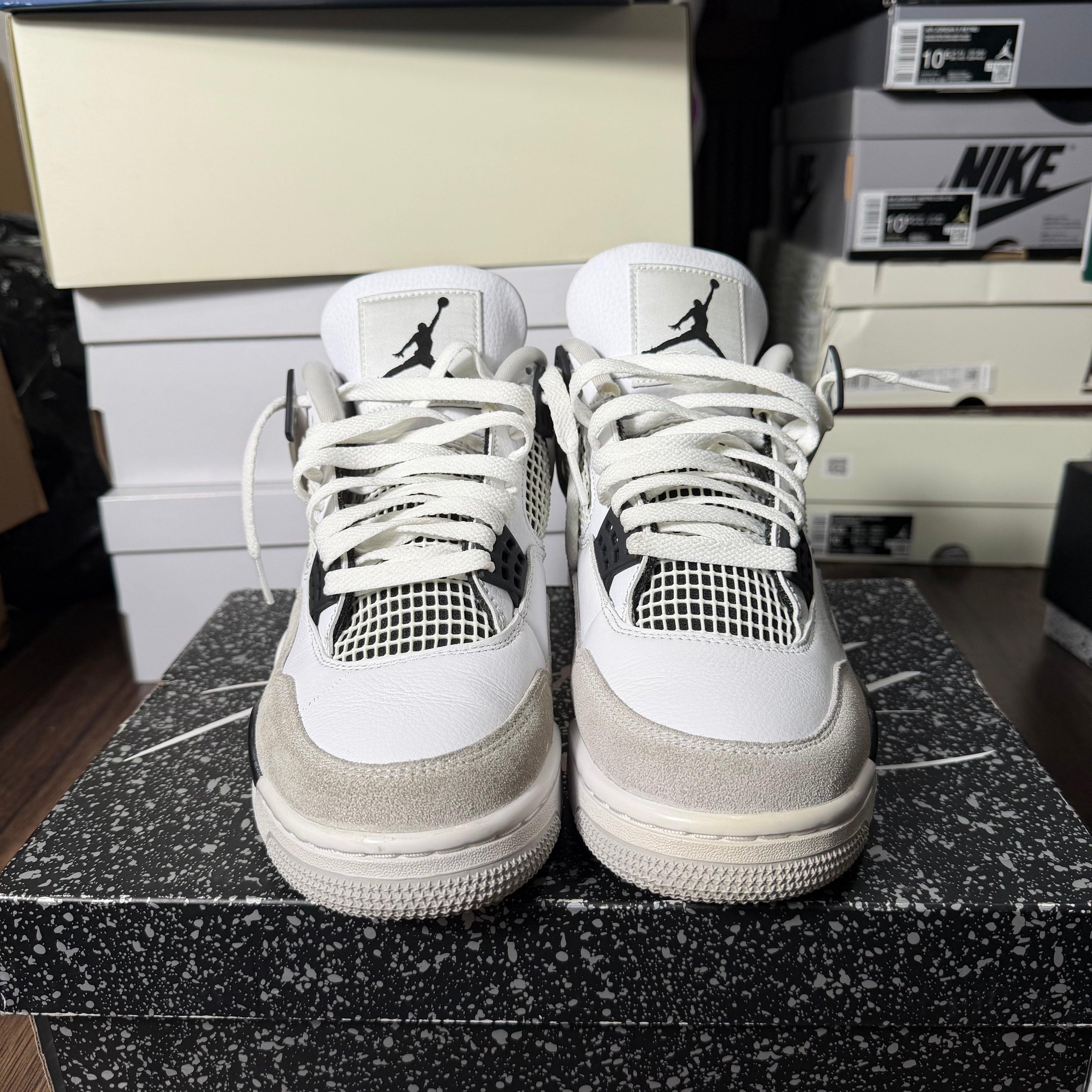 Jordan 4 Retro Military Black (Preowned) (Sz 9)