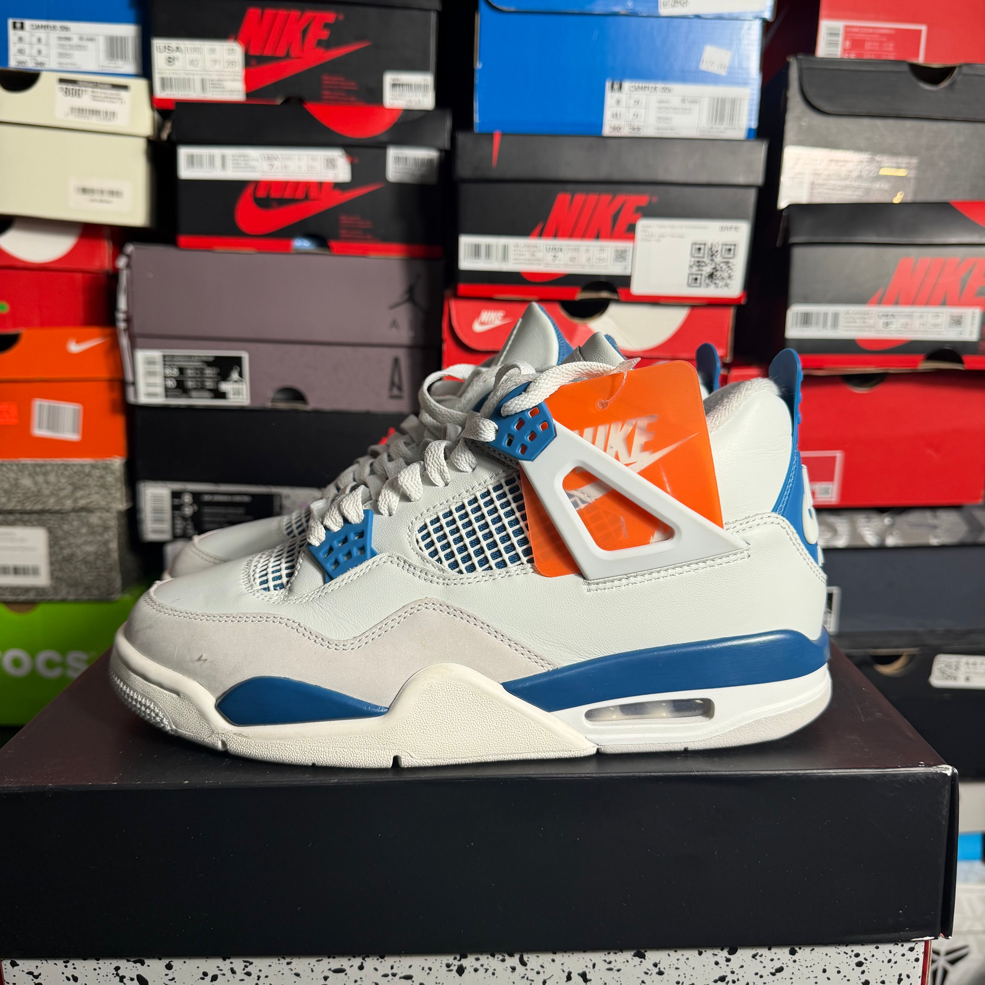 Jordan 4 Retro Military Blue (2024) (Preowned) (Size 8.5)