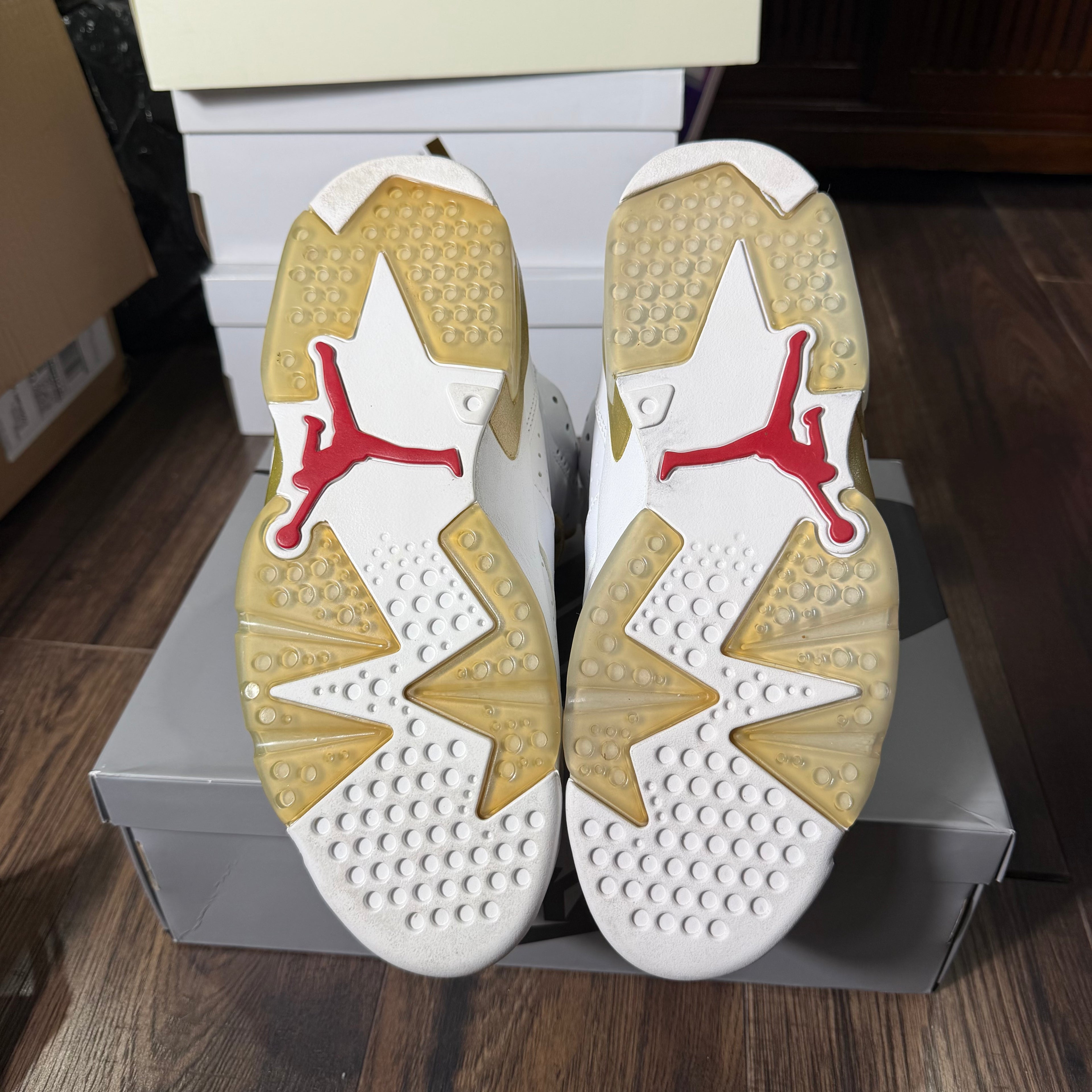 Jordan 6 Retro Golden Moments Pack (Preowned)