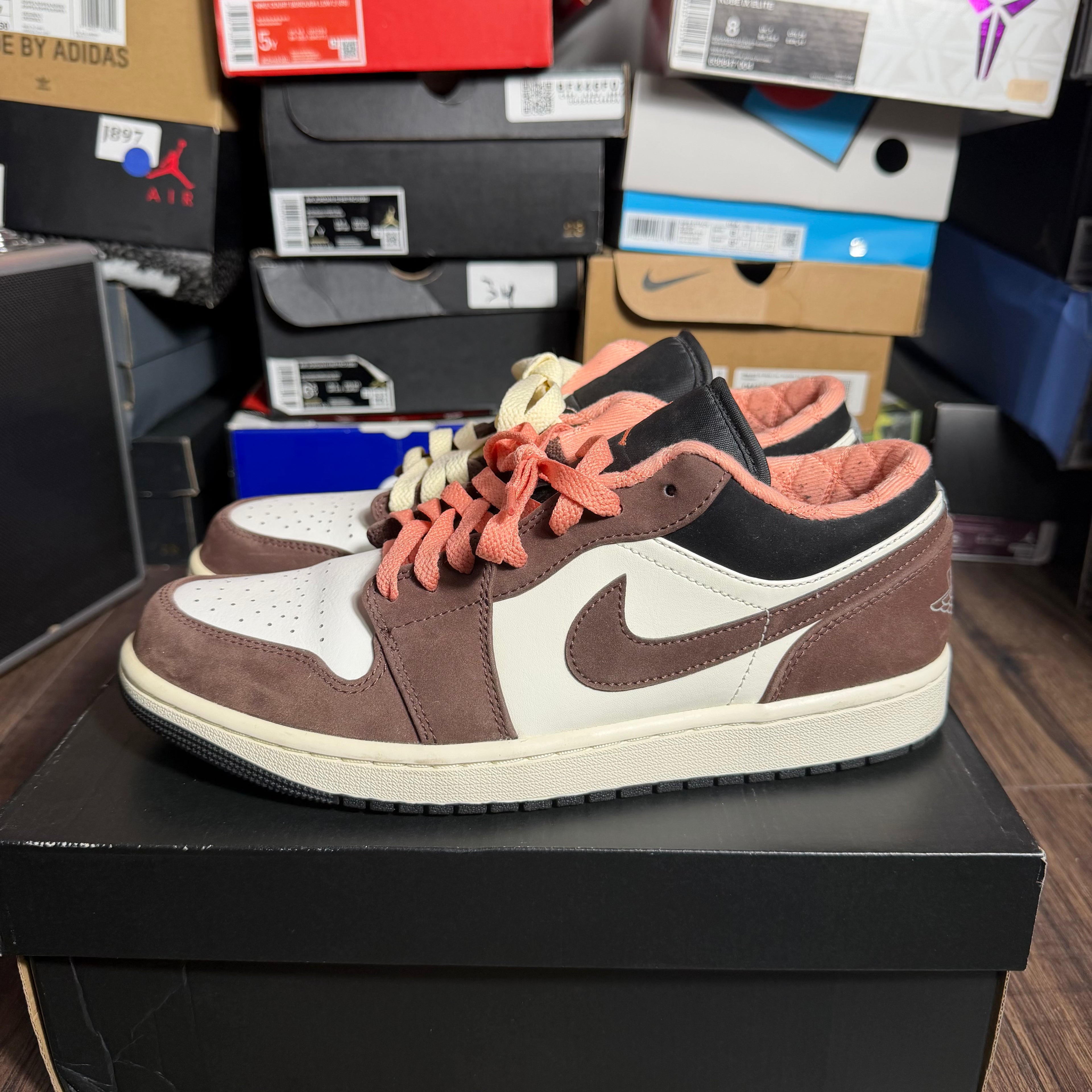 Jordan 1 Low Mocha (Preowned)