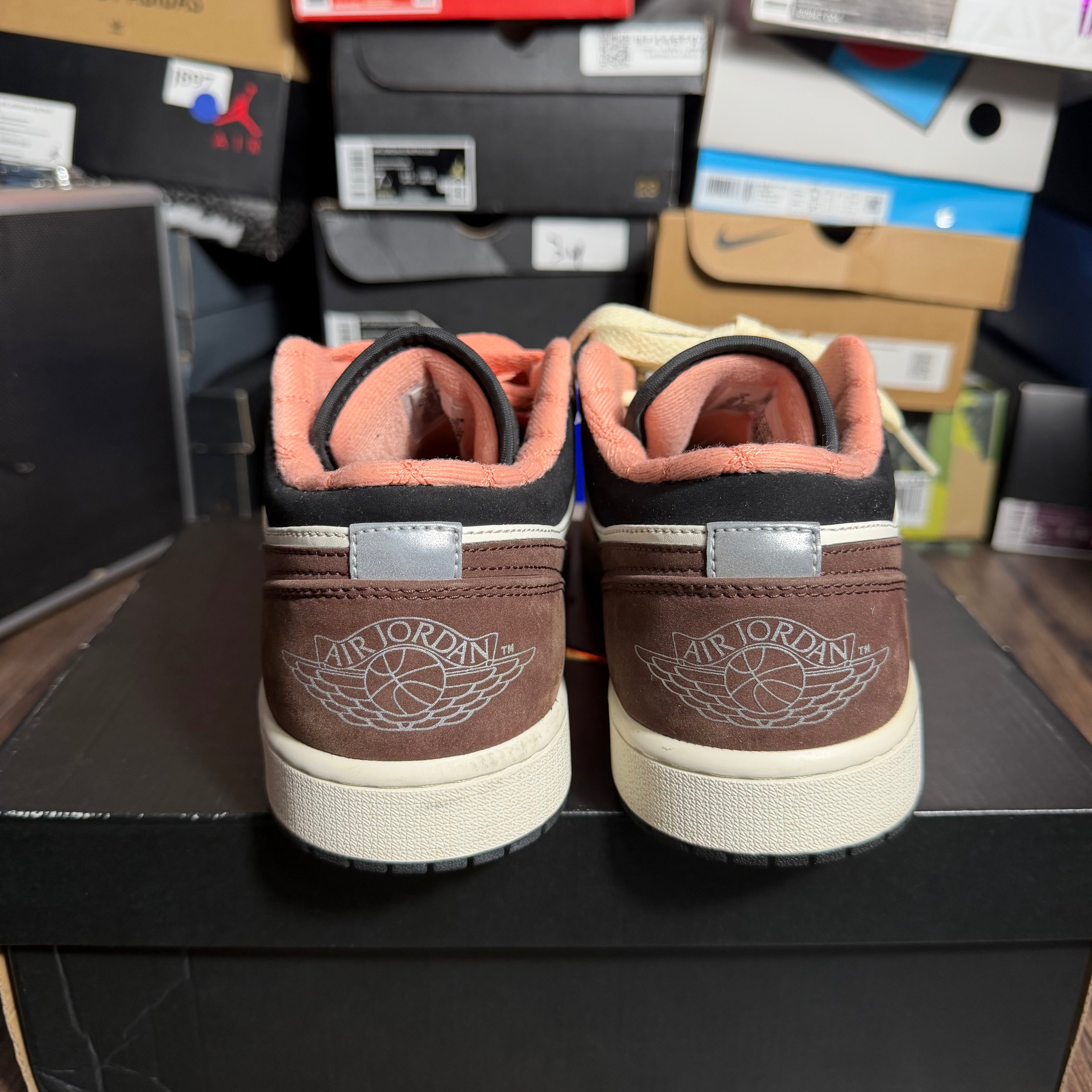 Jordan 1 Low Mocha (Preowned)