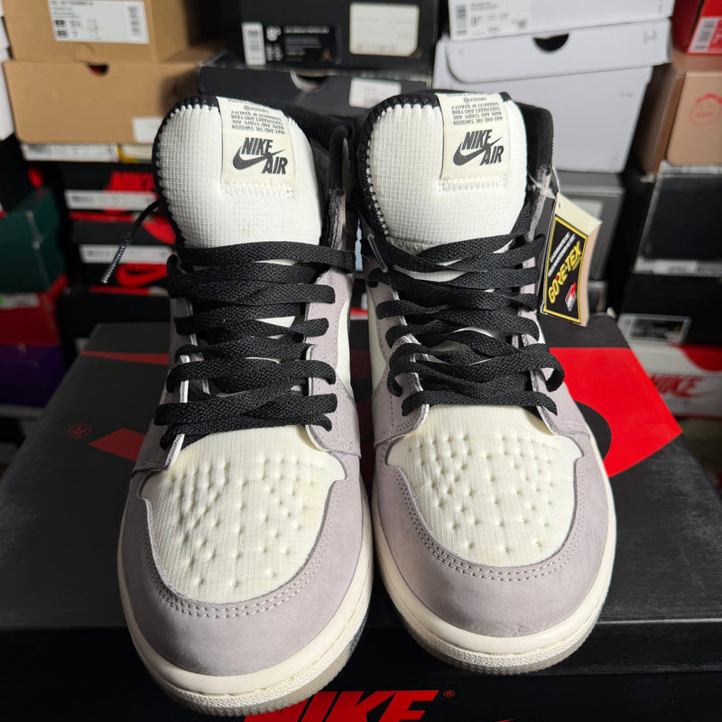 Jordan 1 Retro High Element Gore-Tex Light Bone (Preowned)
