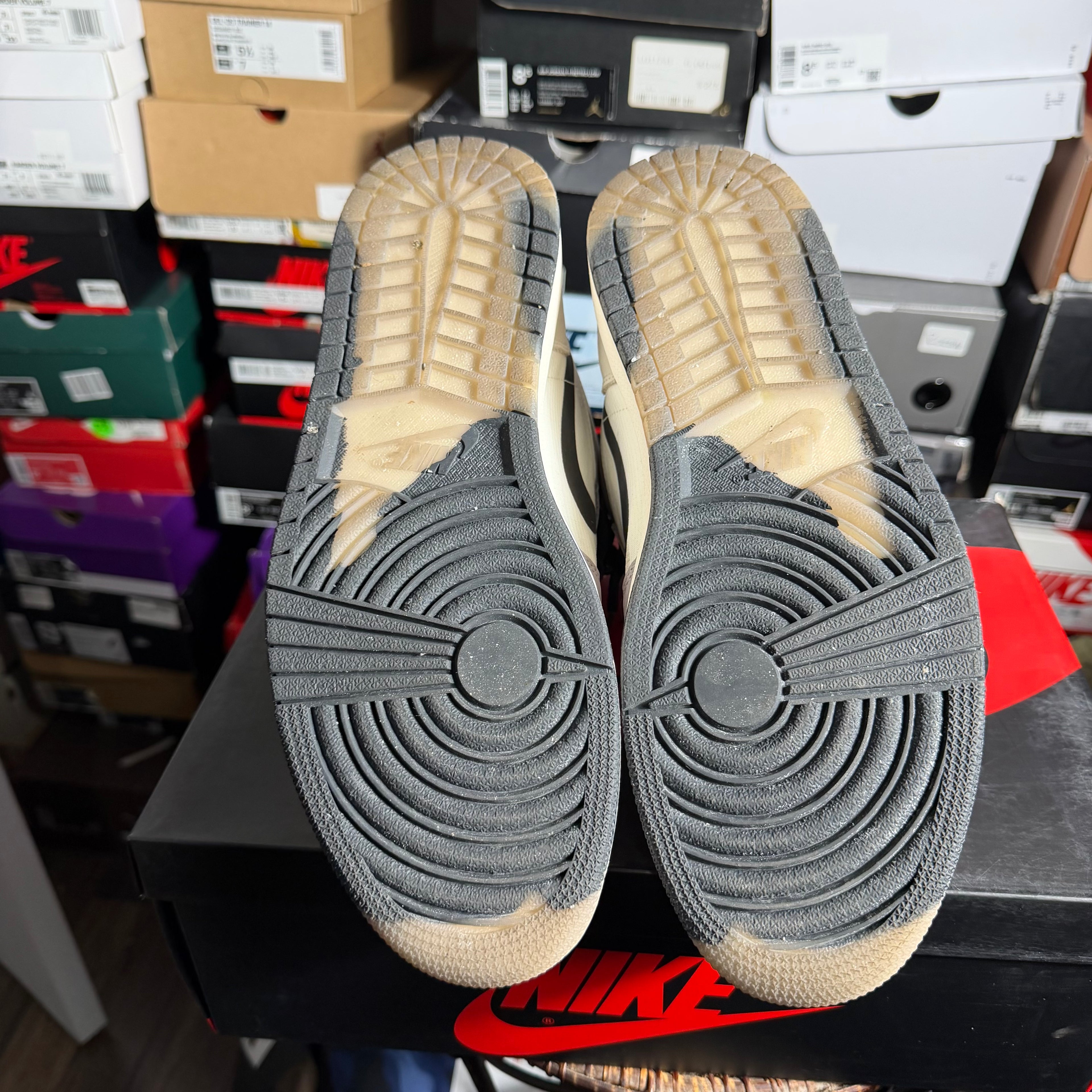 Jordan 1 Retro High Element Gore-Tex Light Bone (Preowned)