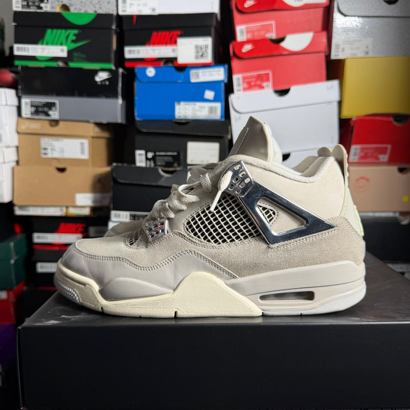 Jordan 4 Retro Frozen Moments (Preowned)