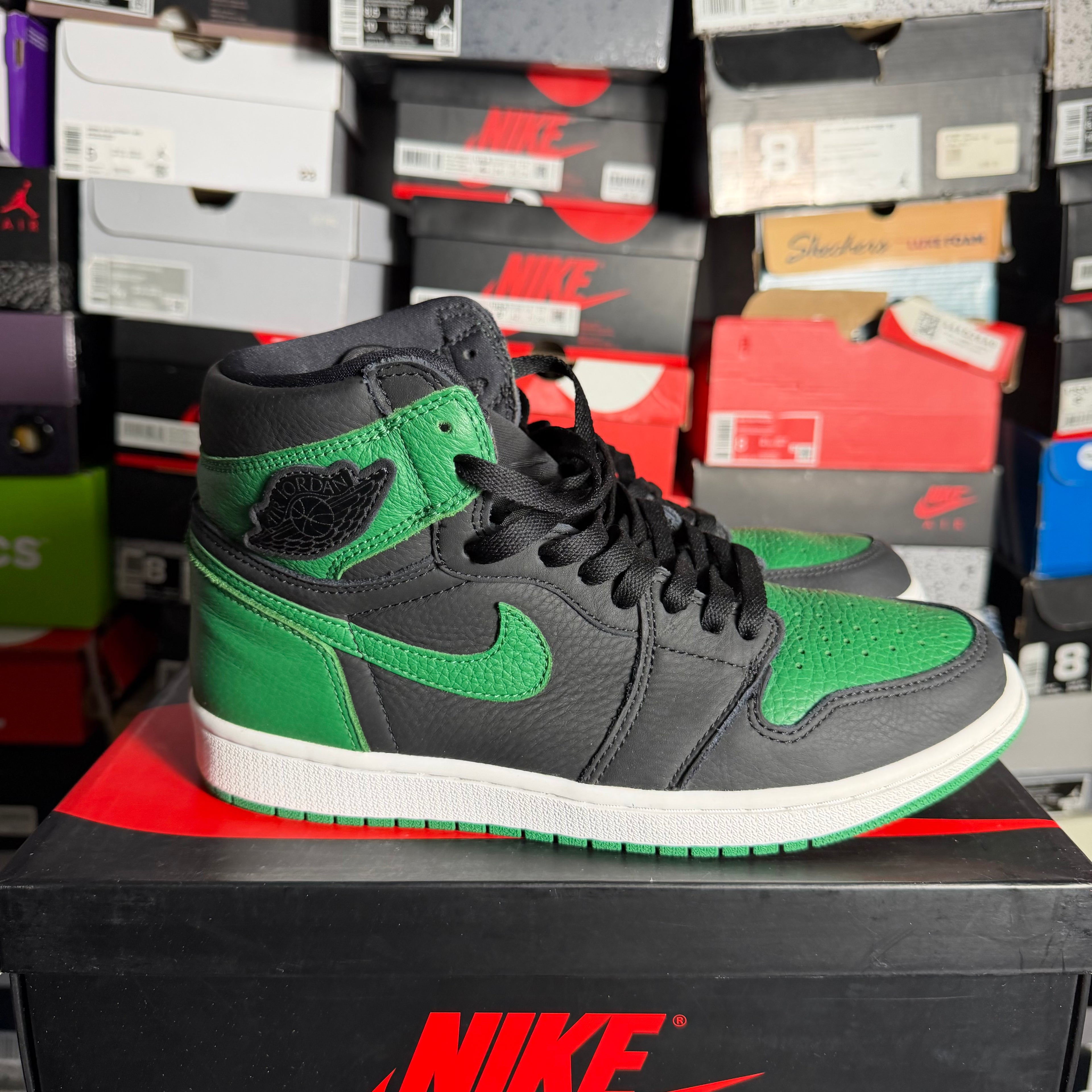 Air Jordan 1 Retro High 'Pine Green 2.0' (Preowned)