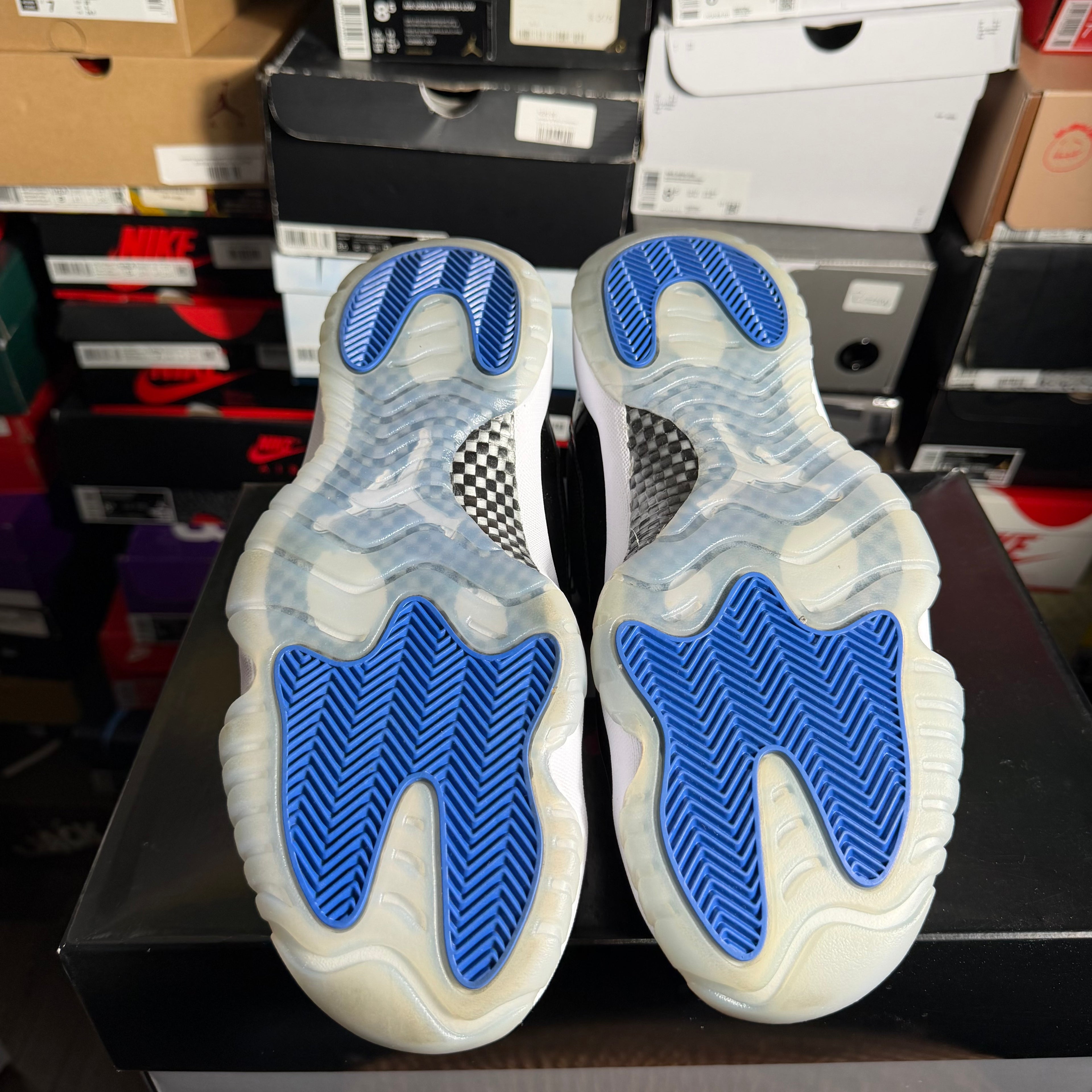 Jordan 11 Retro Low Space Jam (Preowned)