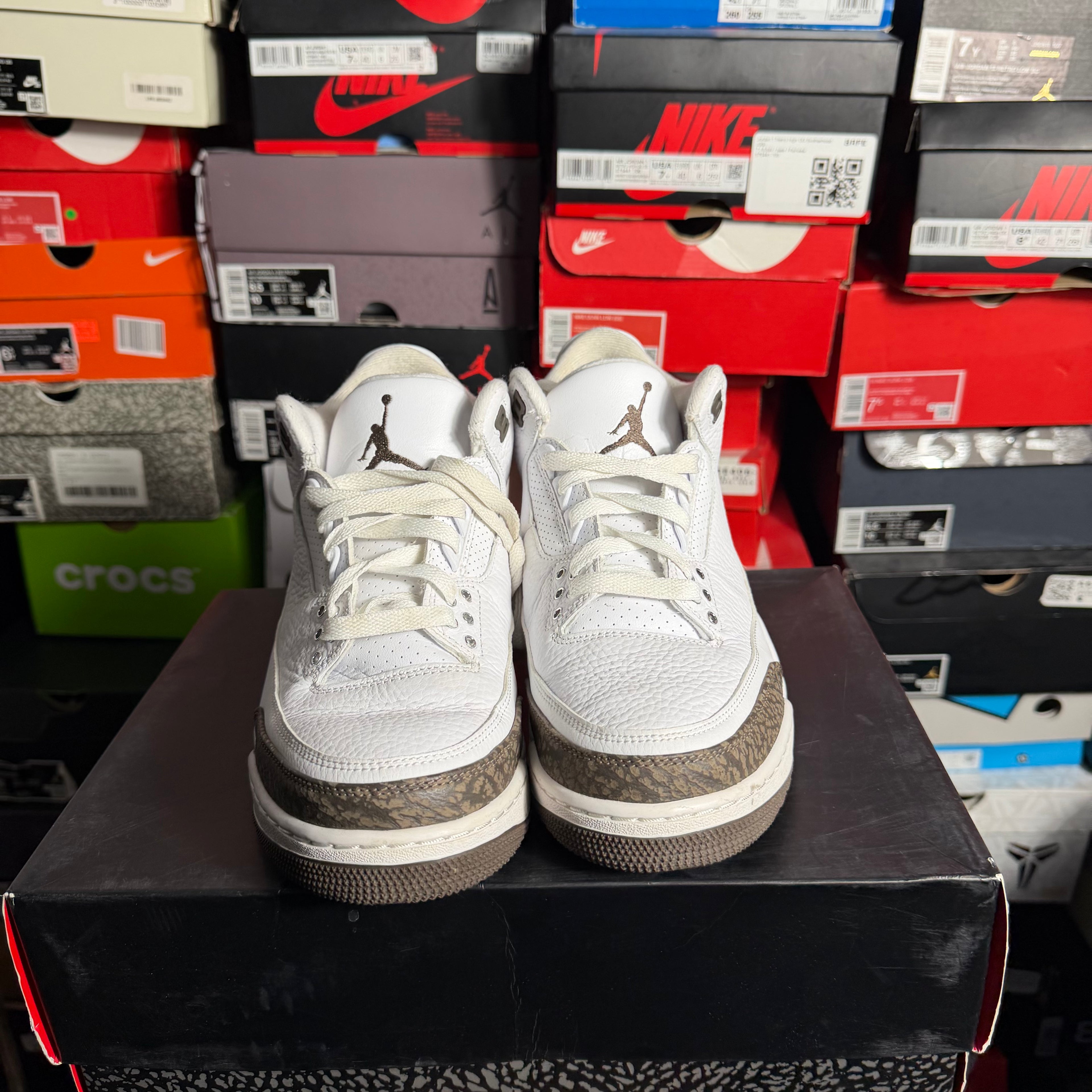 Jordan 3 Retro Mocha (Preowned)