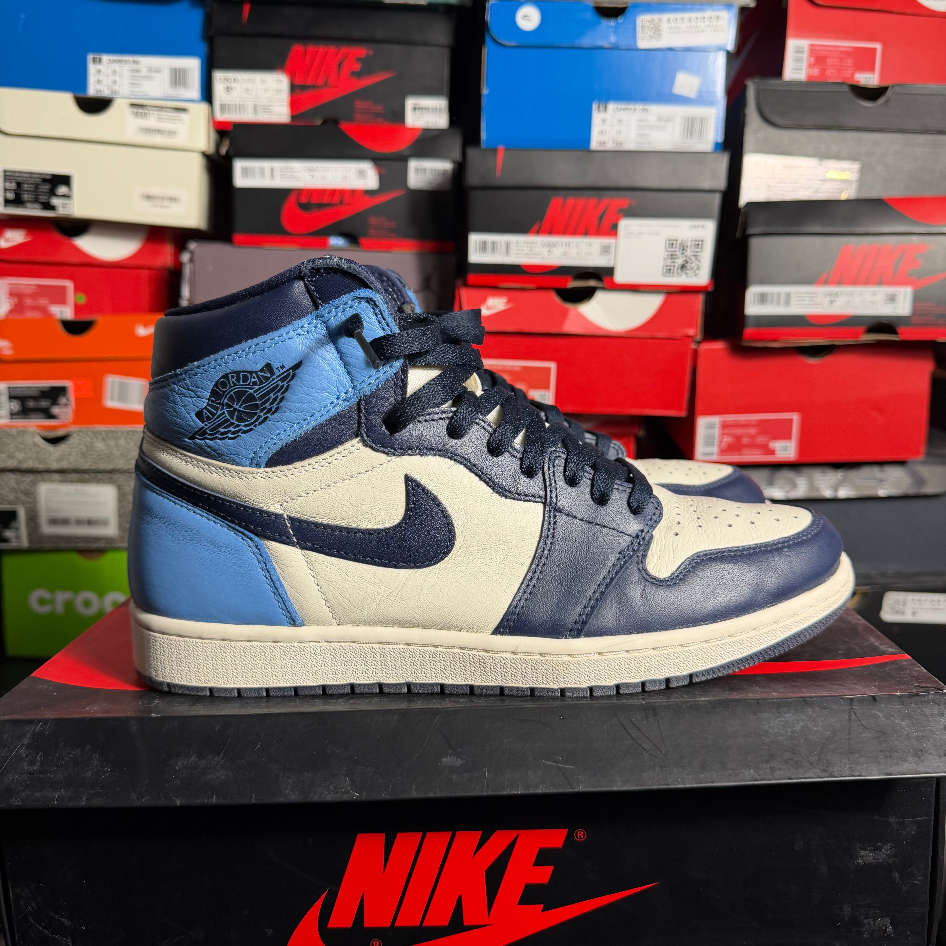 Jordan 1 Retro High Obsidian (Preowned)