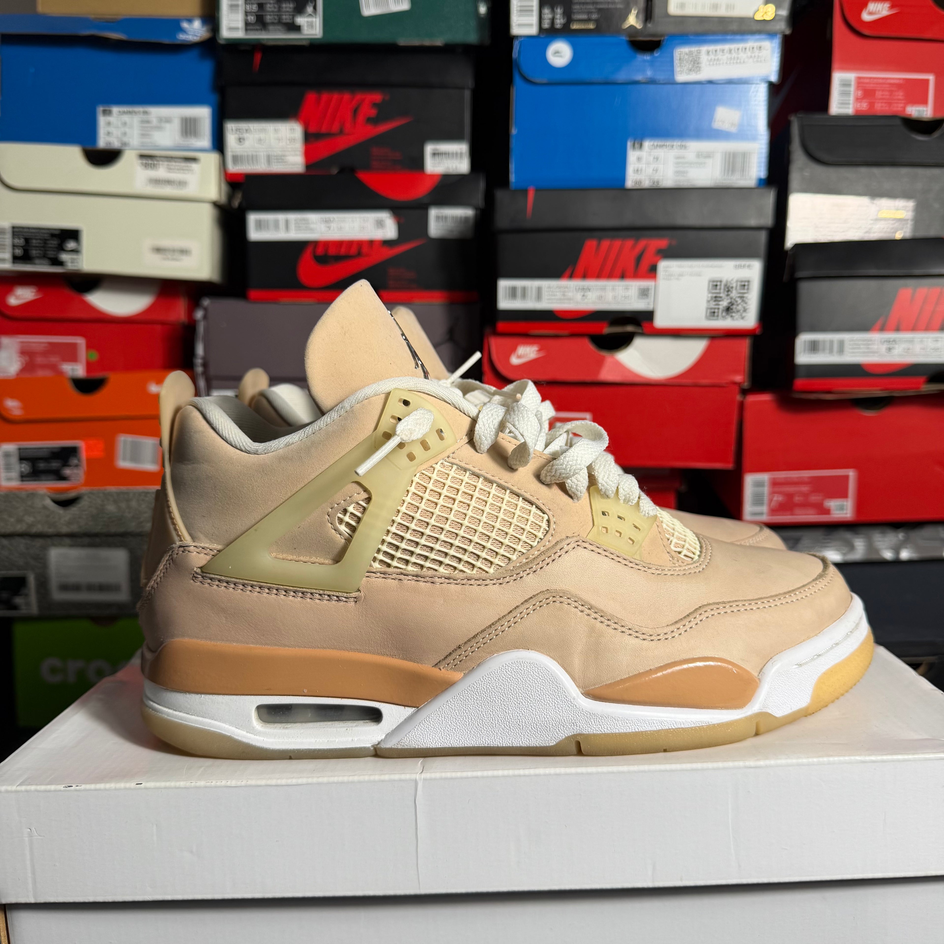 Jordan 4 Retro Shimmer (Preowned)