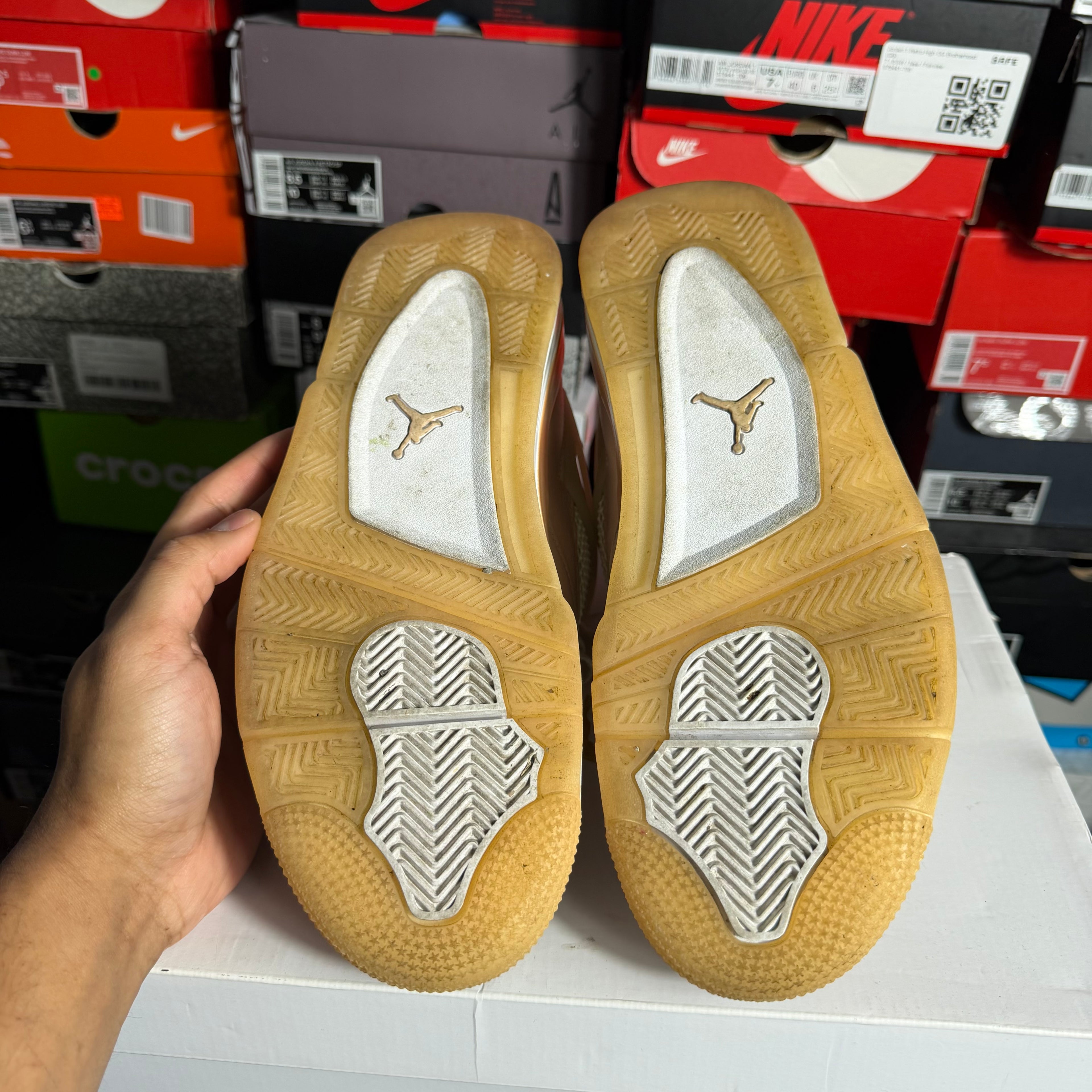 Jordan 4 Retro Shimmer (Preowned)
