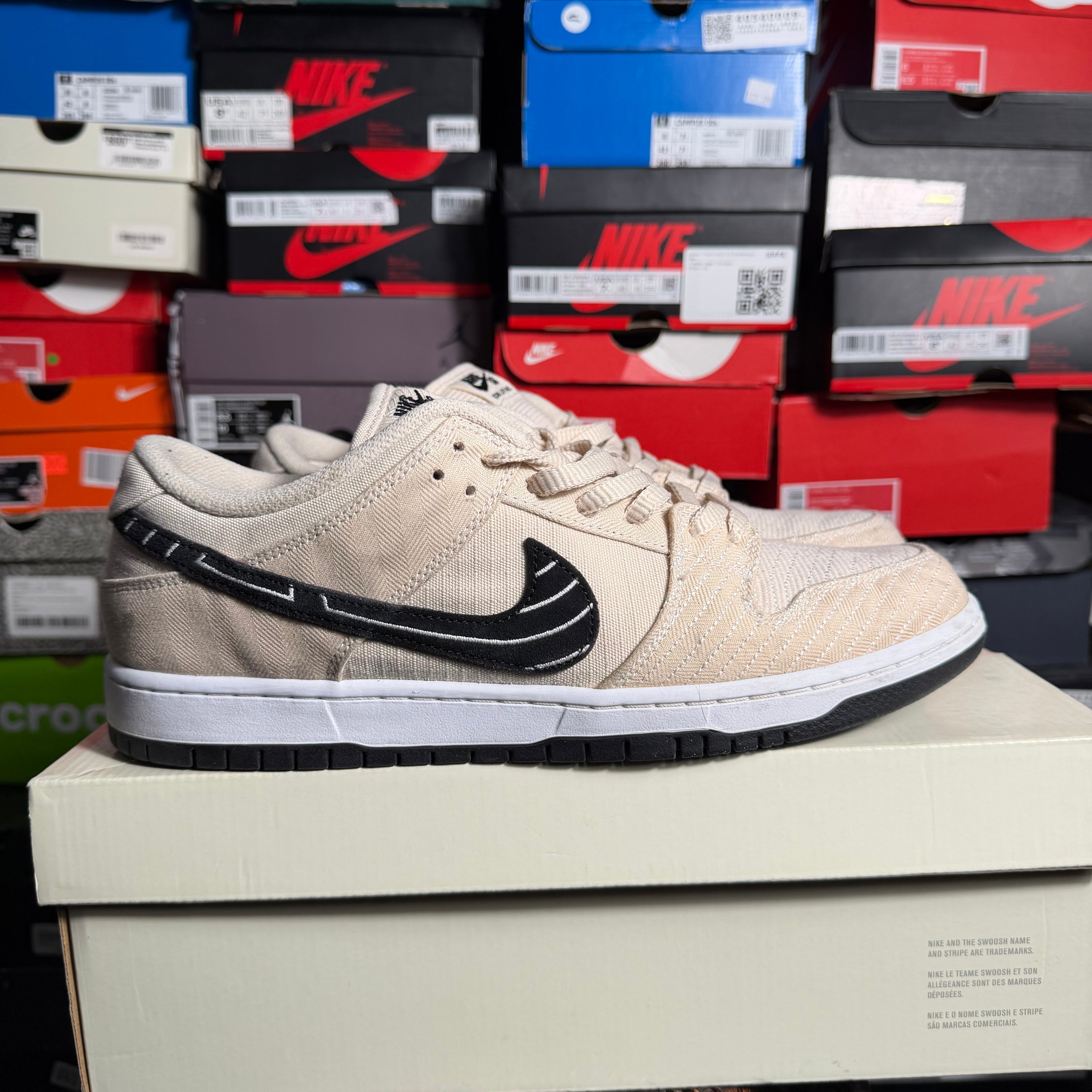 Nike SB Dunk Low Albino & Preto (Preowned)