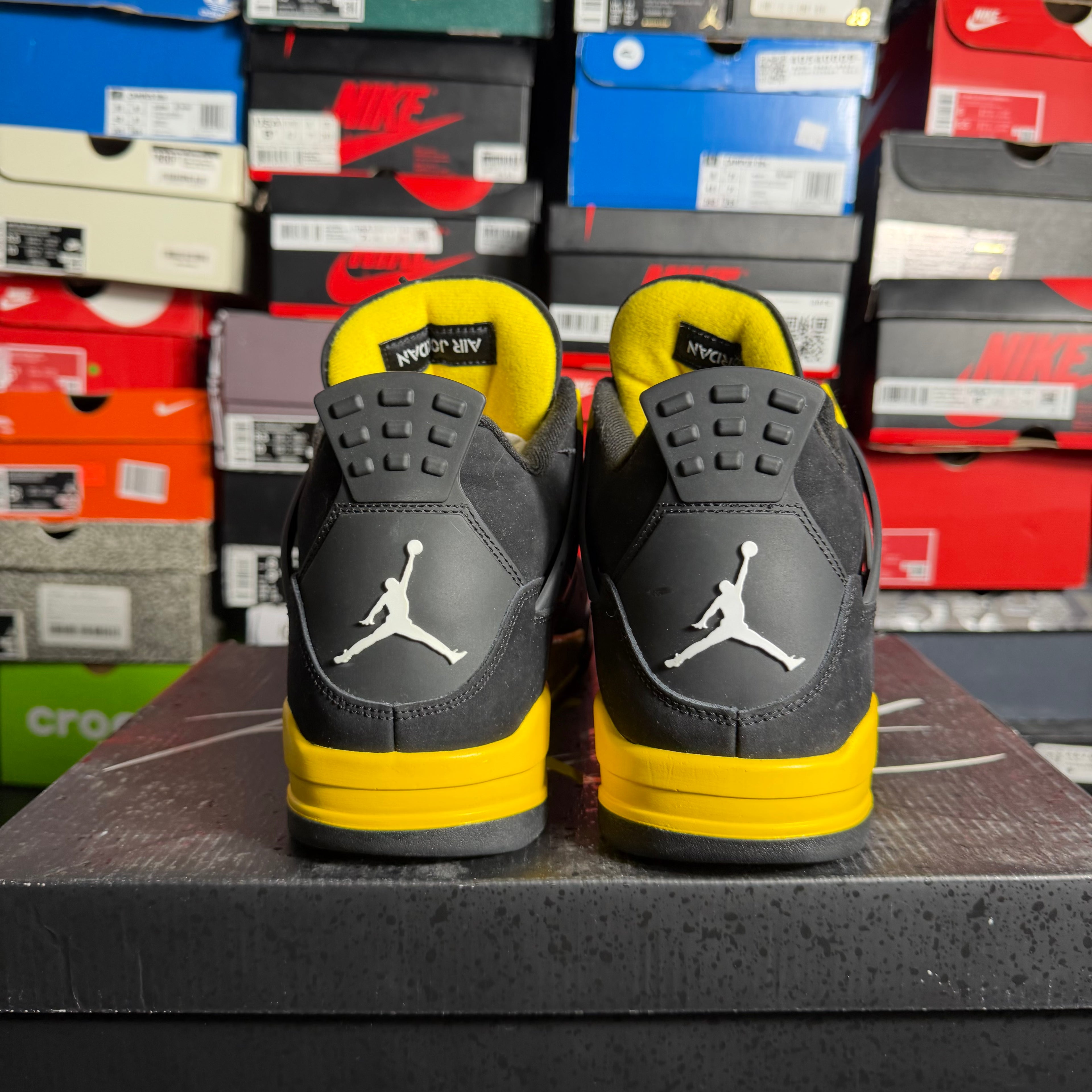 Jordan 4 Retro Thunder (2023) (Preowned)