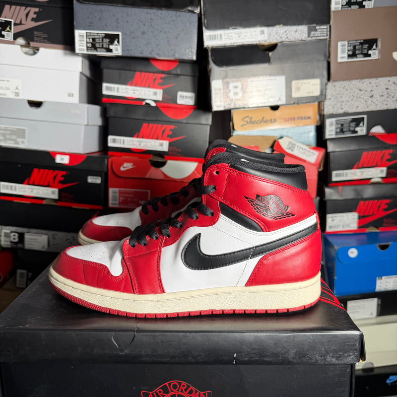 Jordan 1 Retro Chicago (2013) (Preowned)
