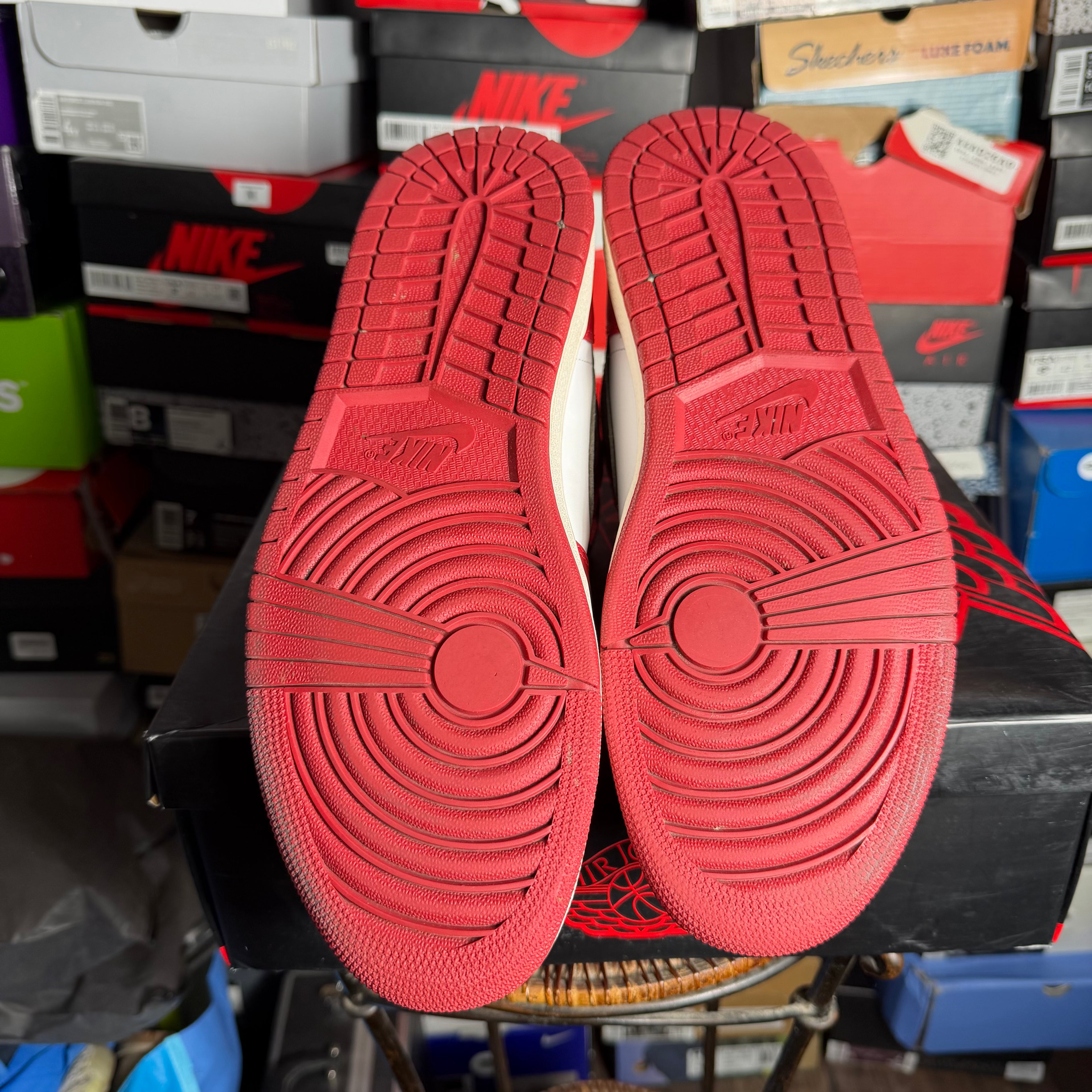 Jordan 1 Retro Chicago (2013) (Preowned)