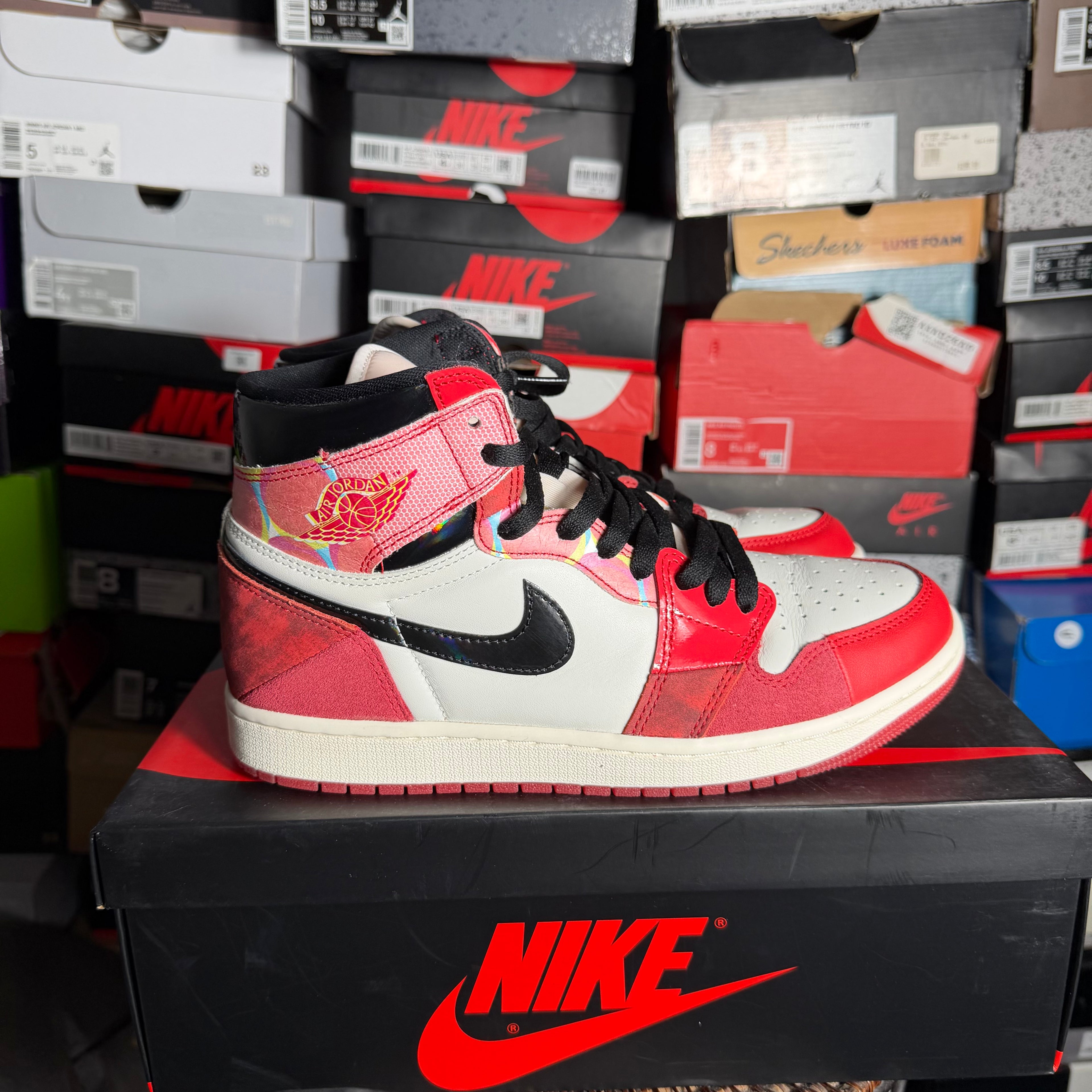 Jordan 1 Retro High OG Spider-Man Across the Spider-Verse (Preowned)