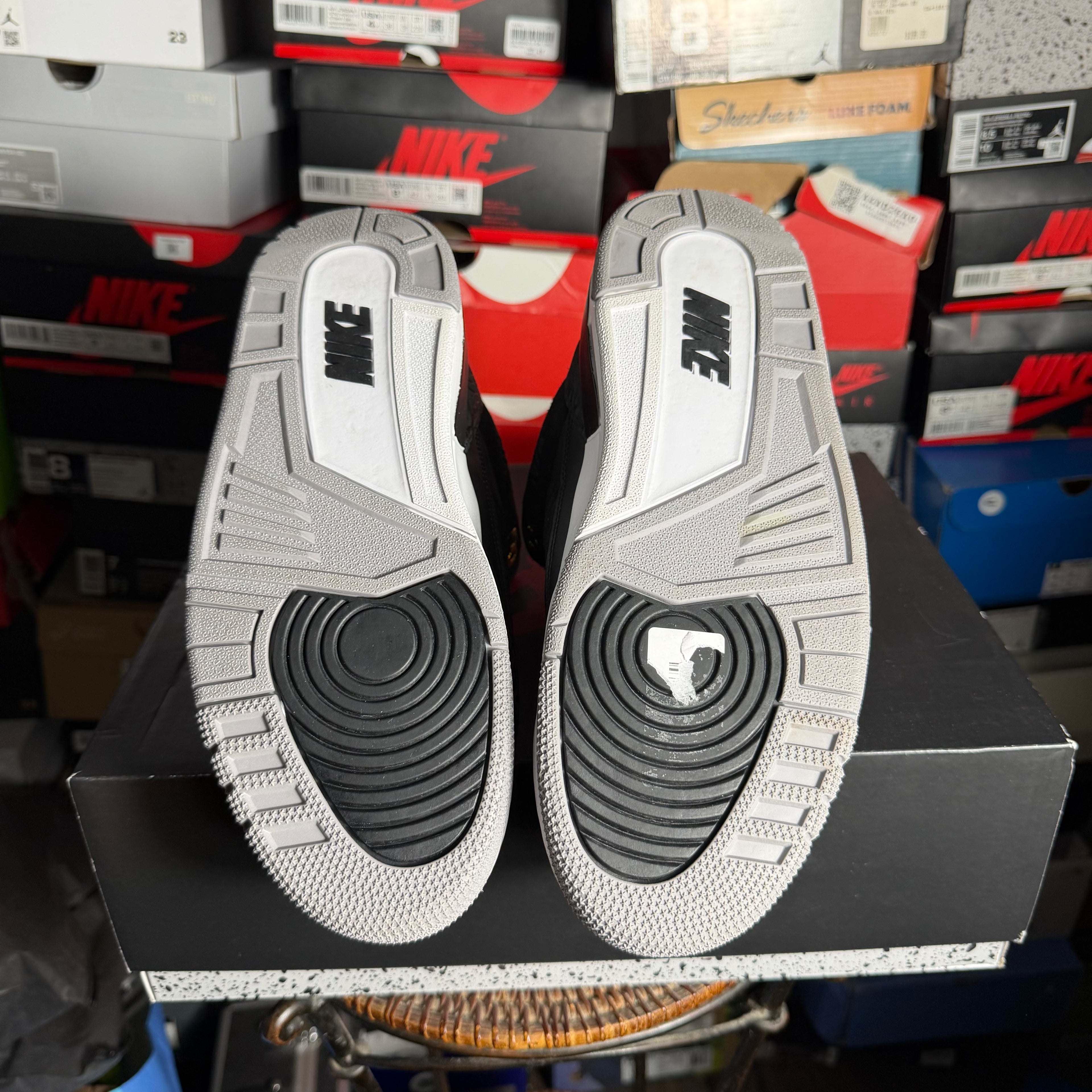 Jordan 3 Retro Tinker Black Cement Gold (Preowned)