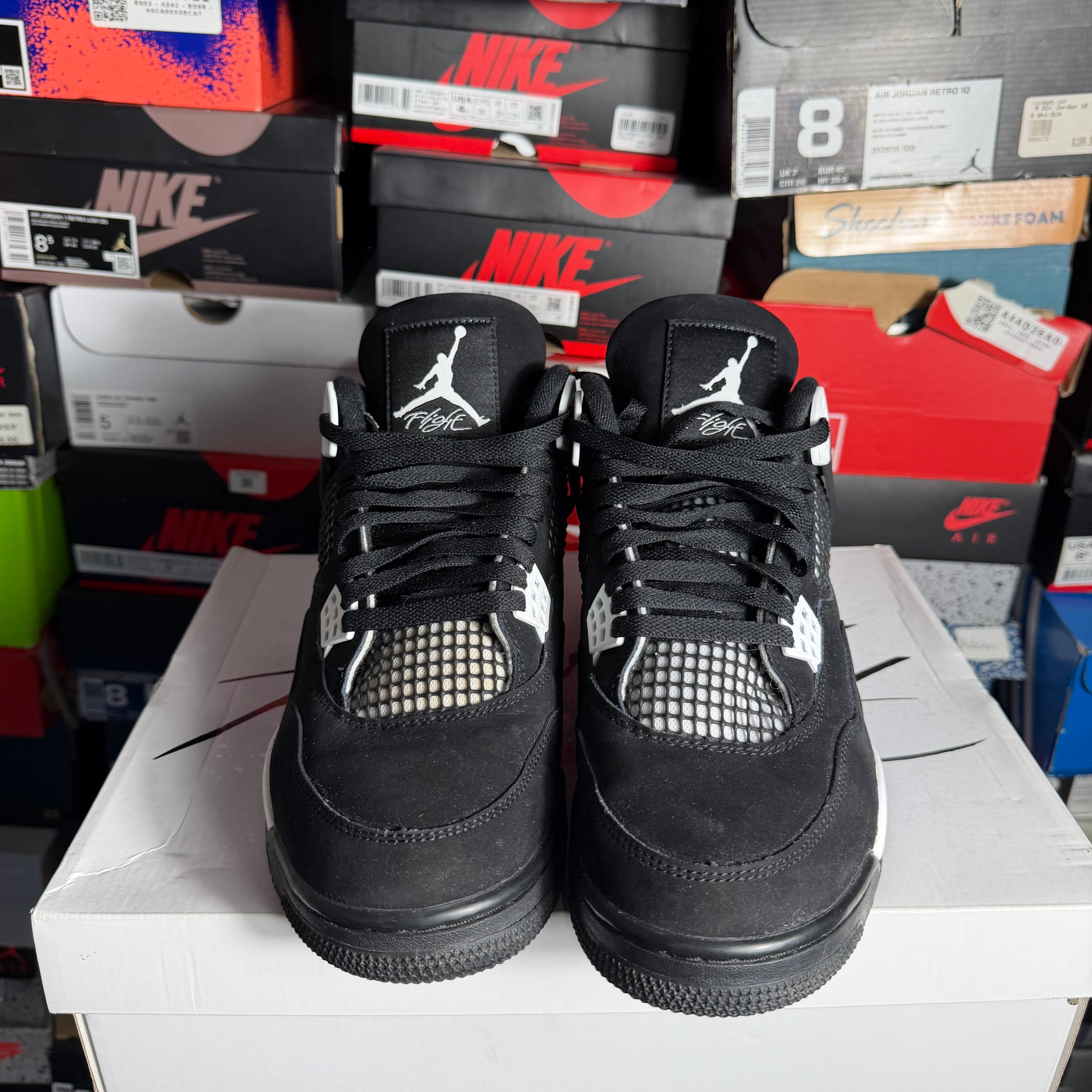 Jordan 4 Retro White Thunder (Preowned) (Sz 12)