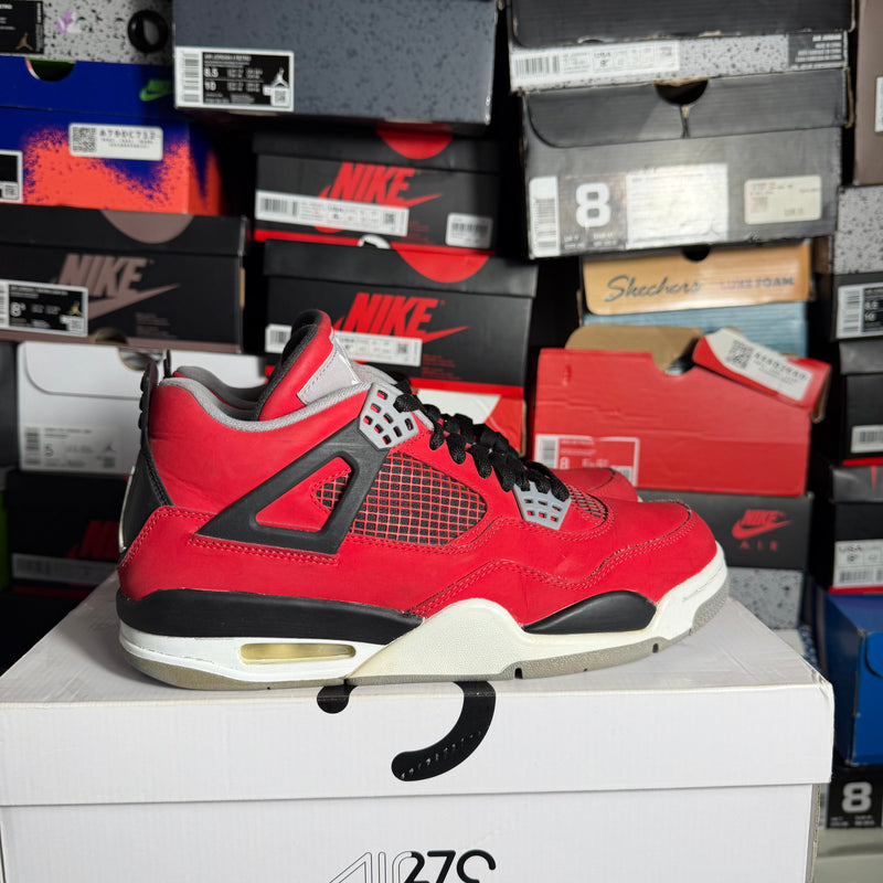 Jordan 4 Retro Toro Bravo (Preowned)