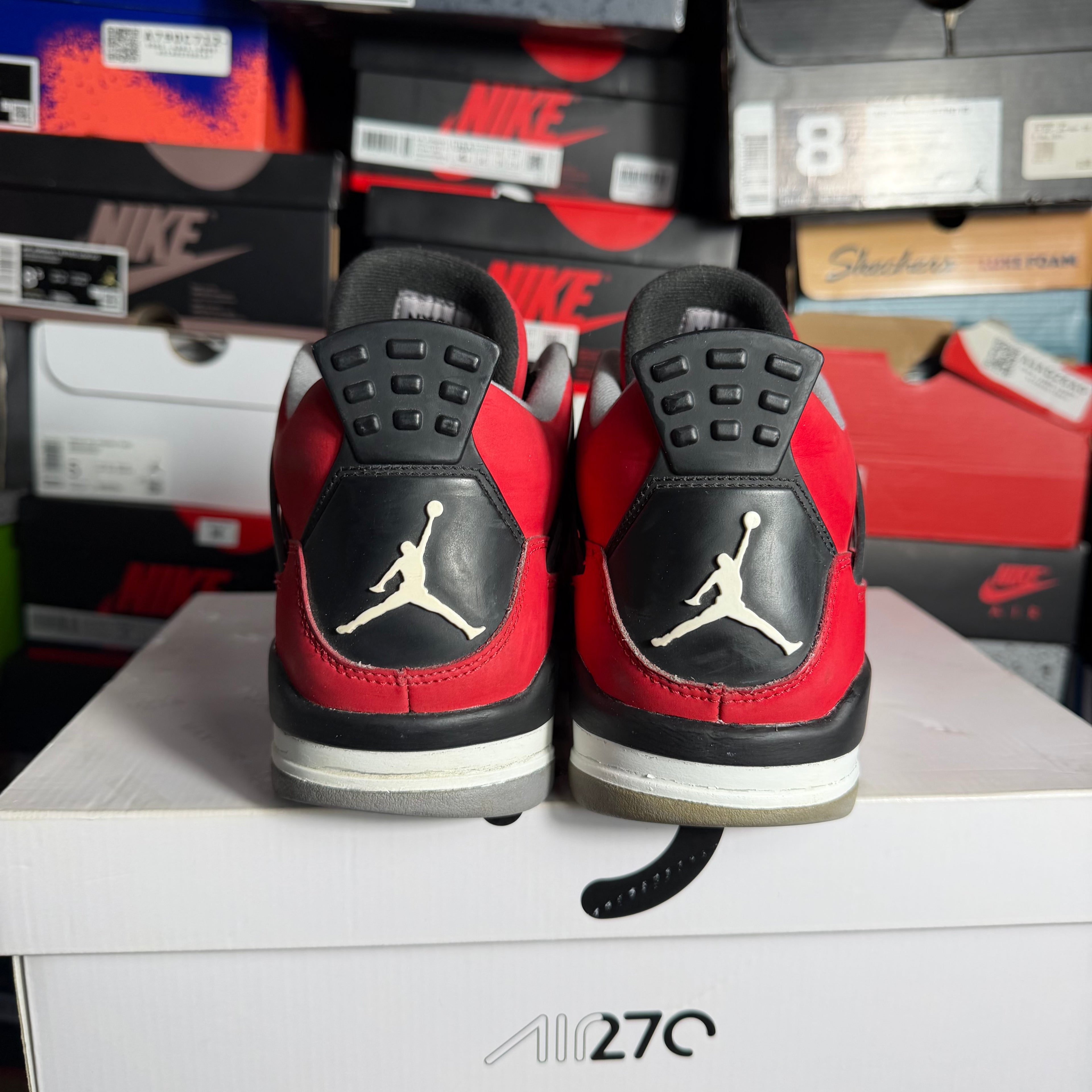 Jordan 4 Retro Toro Bravo (Preowned)