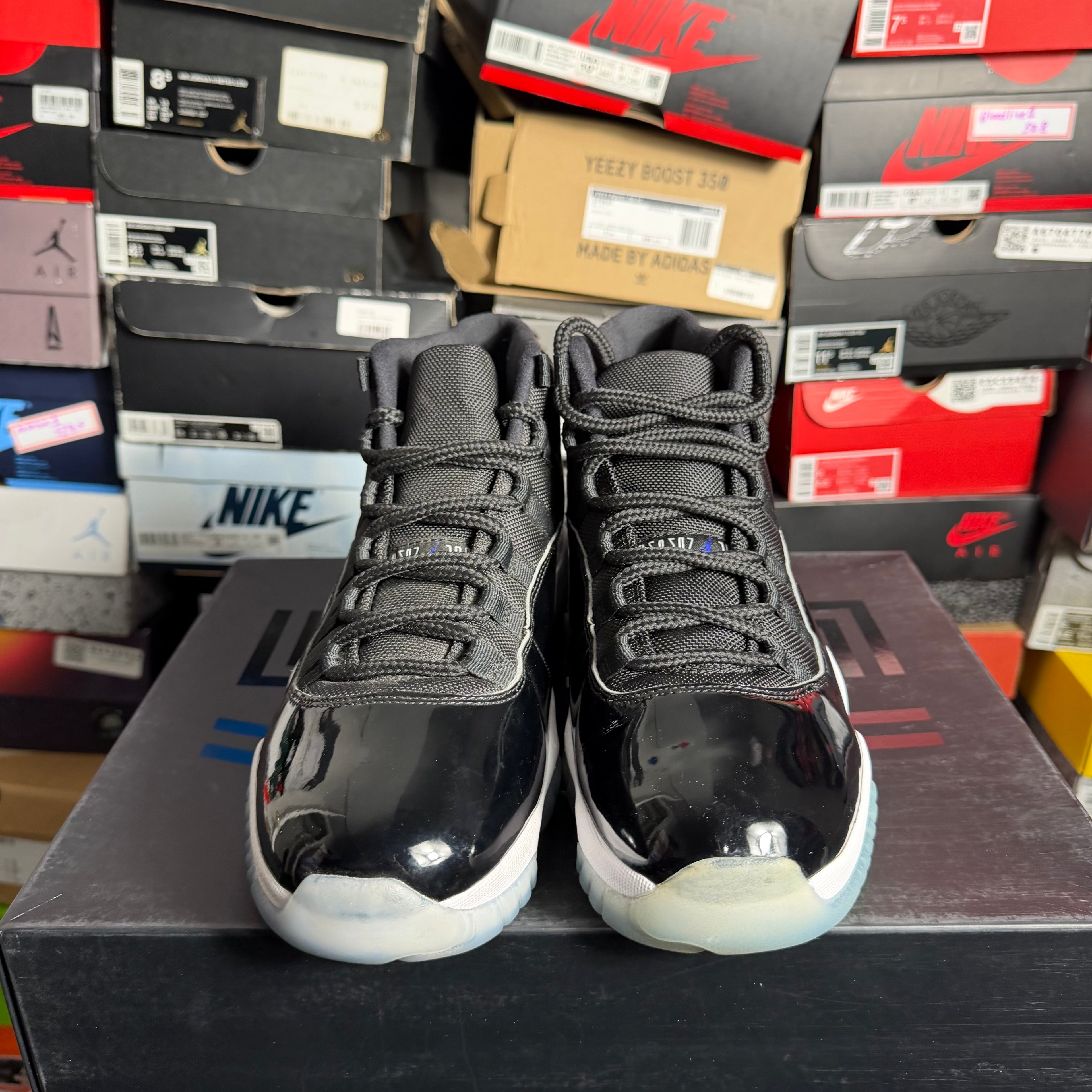 Jordan 11 Retro Space Jam (Preowned)