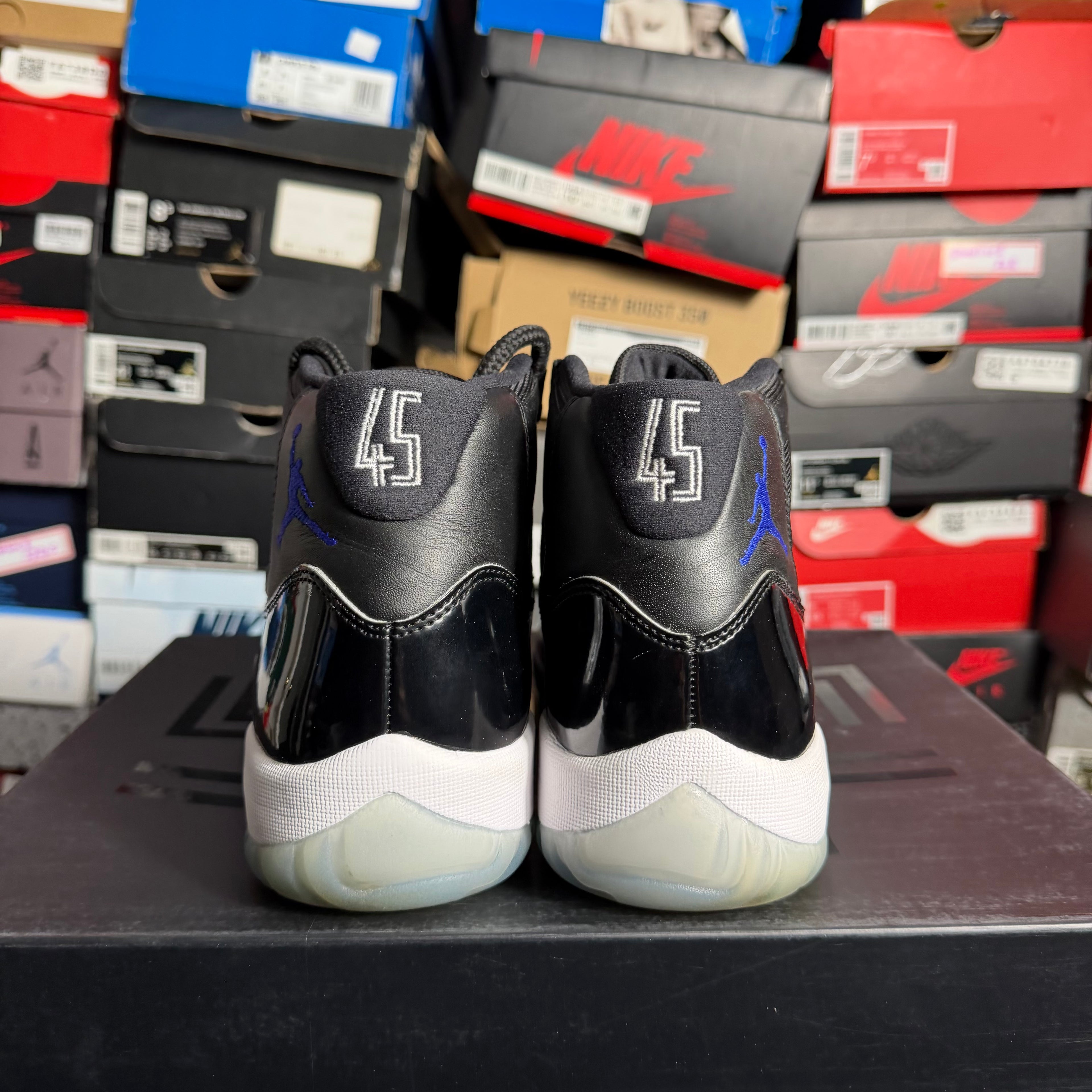 Jordan 11 Retro Space Jam (Preowned)