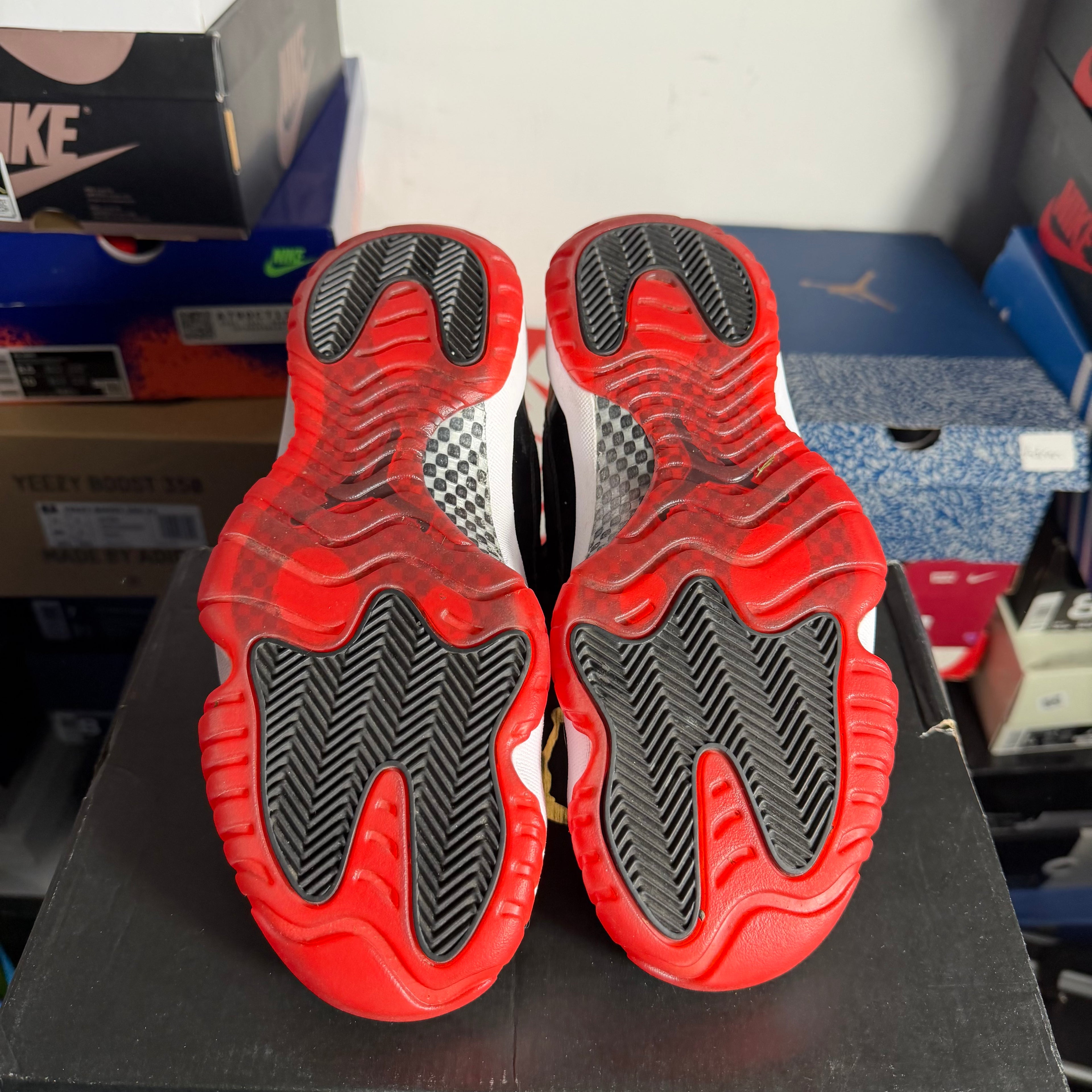 Jordan 11 Retro Low Bred (2015) (Preowned)