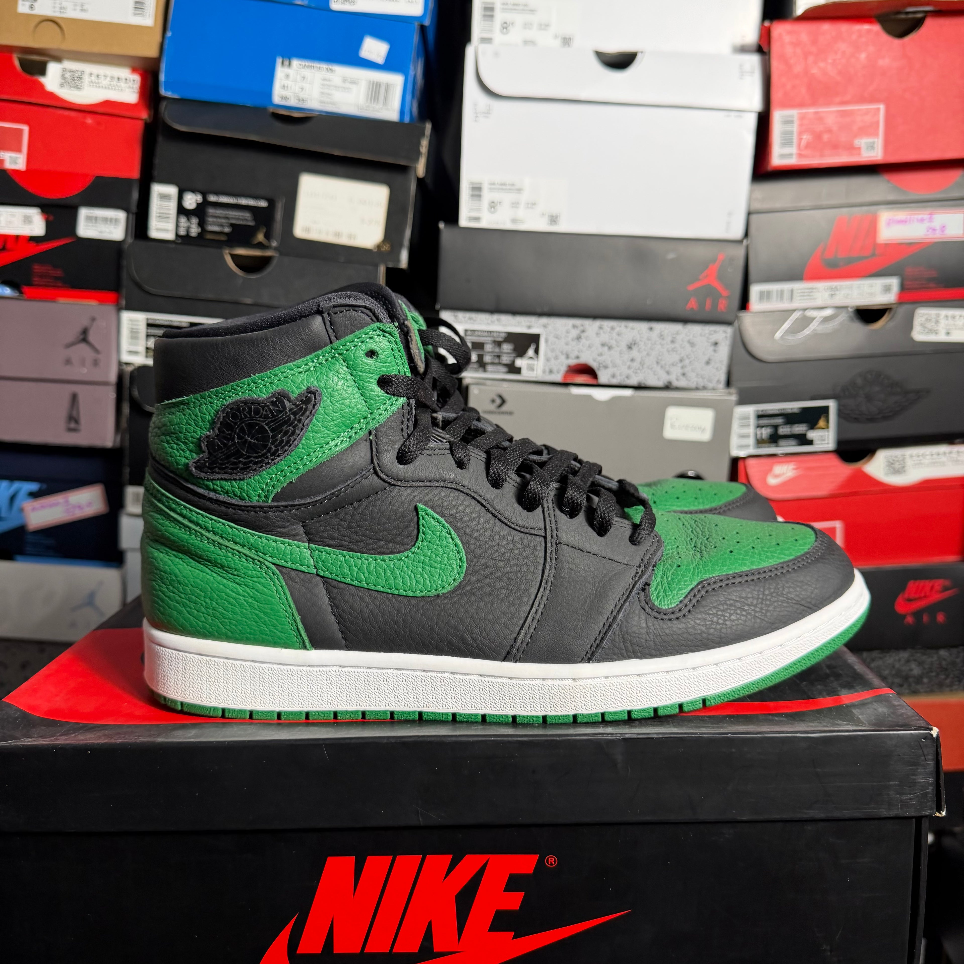 Air Jordan 1 High OG Pine Green Black (Preowned)
