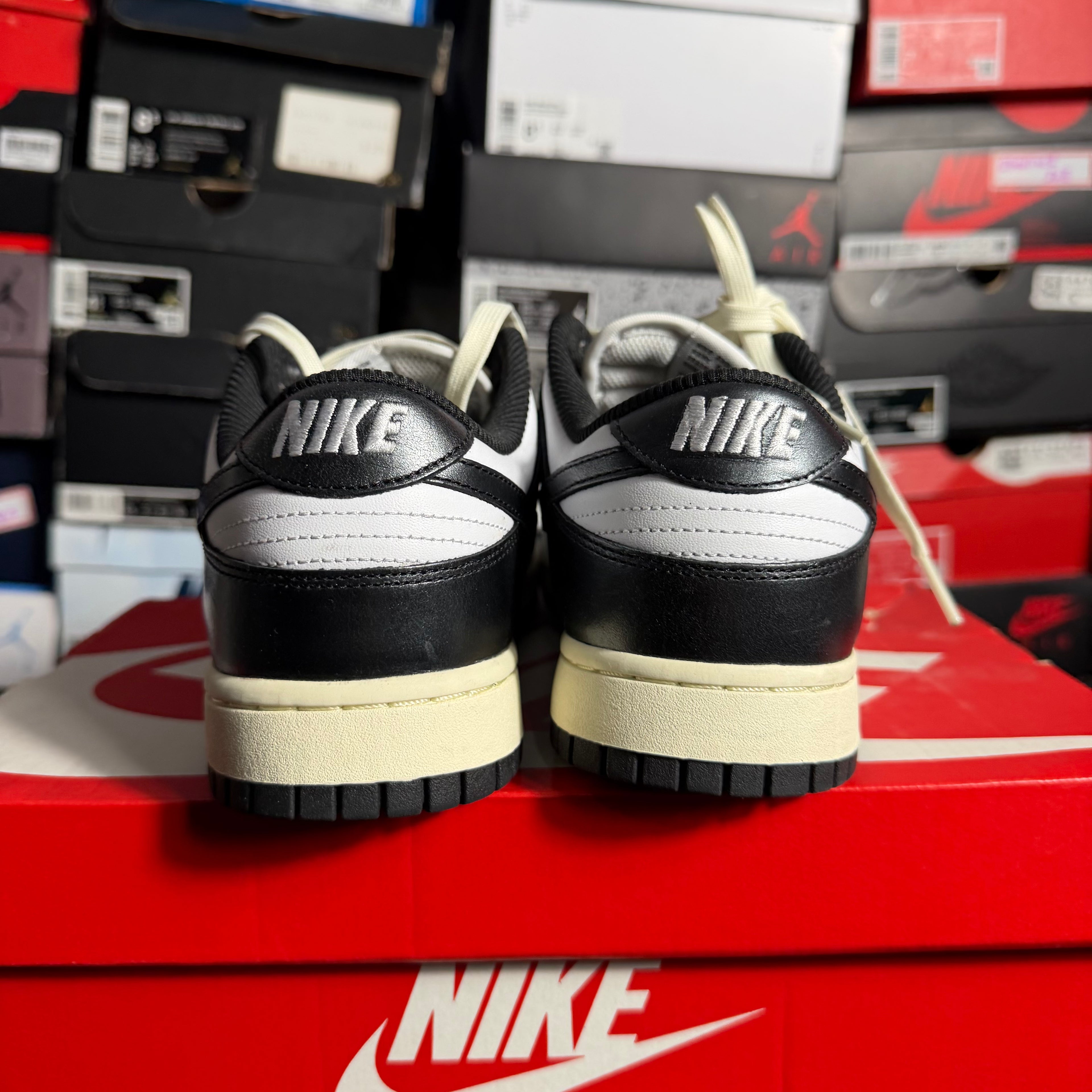 Nike Dunk Low Vintage Panda (Preowned)