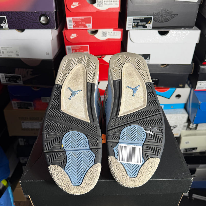 Jordan 4 Retro University Blue (Preowned)