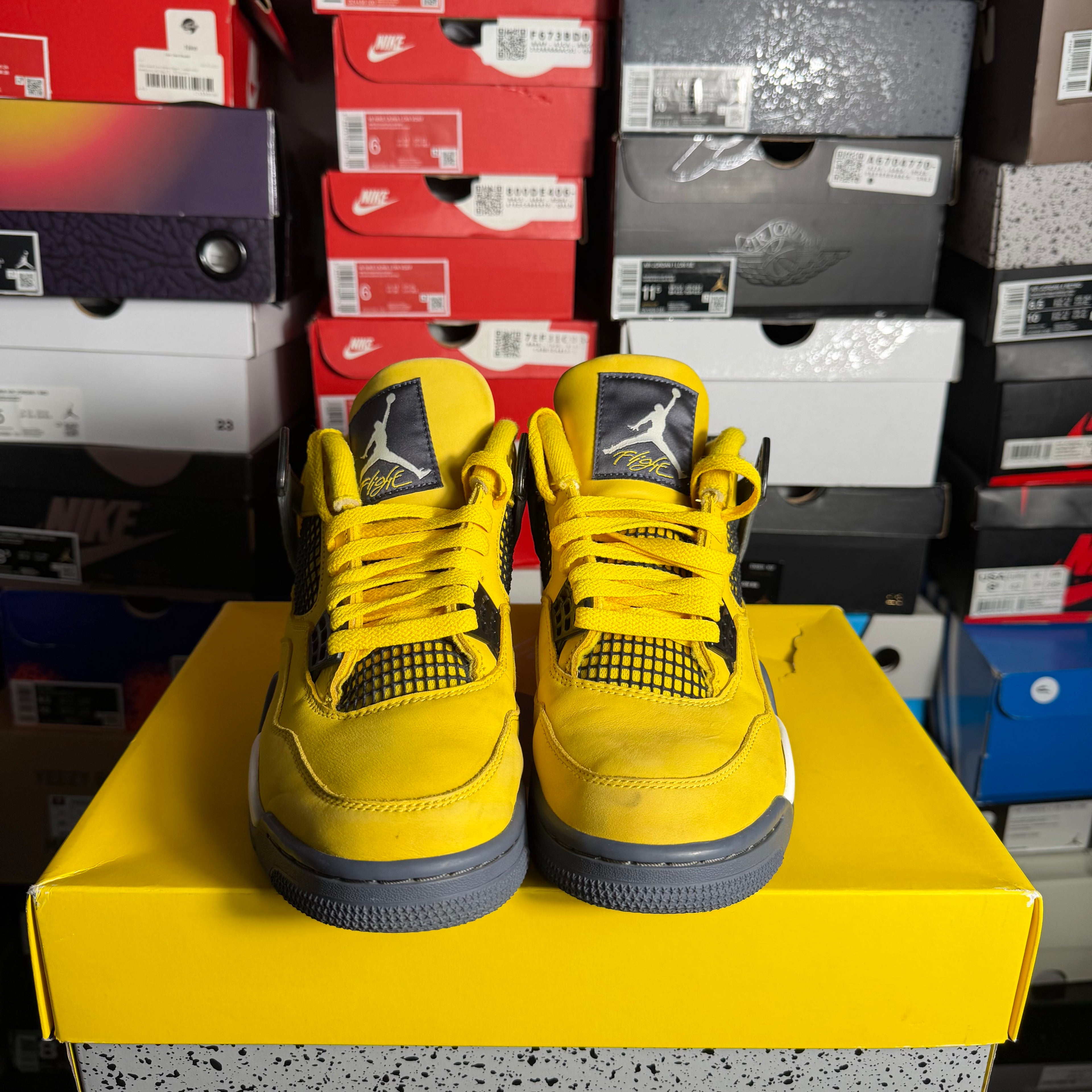 Jordan 4 Retro Lightning (Preowned) (Sz 8)