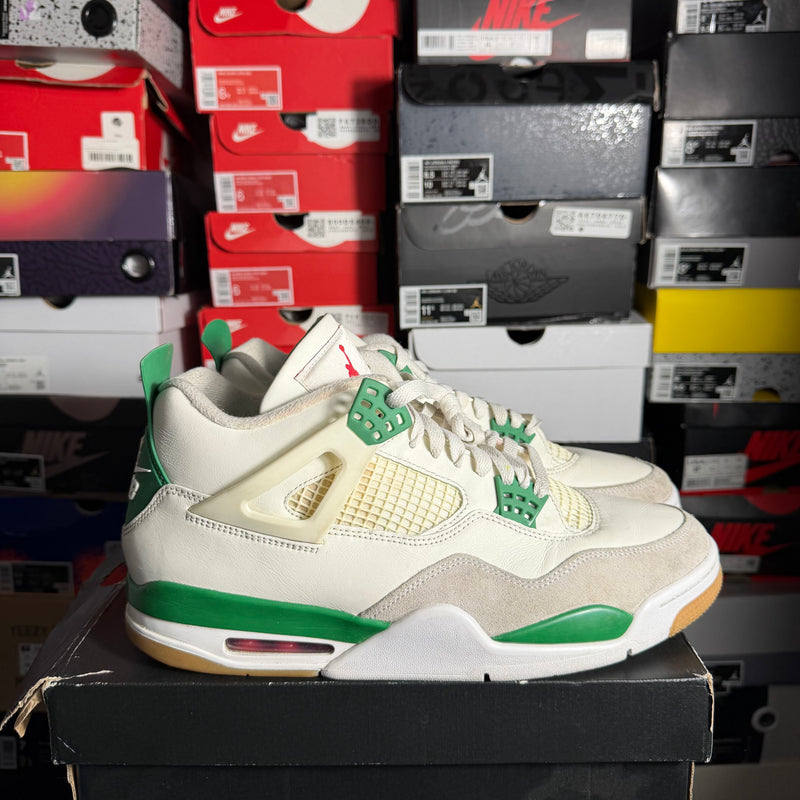 Jordan 4 Retro SB Pine Green (Preowned) (Sz 12)