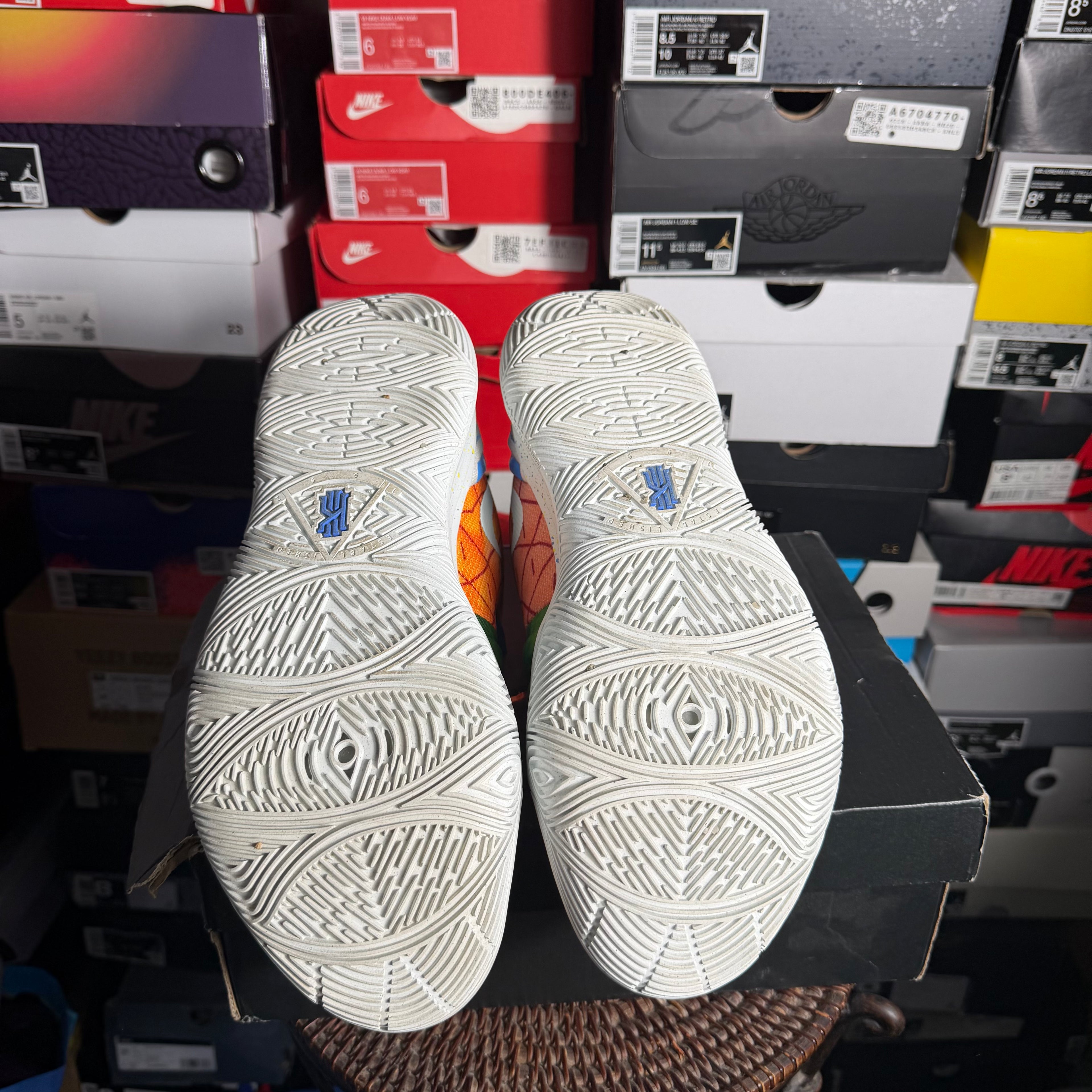 Nike Kyrie 5 Spongebob Pineapple House (Preowned)