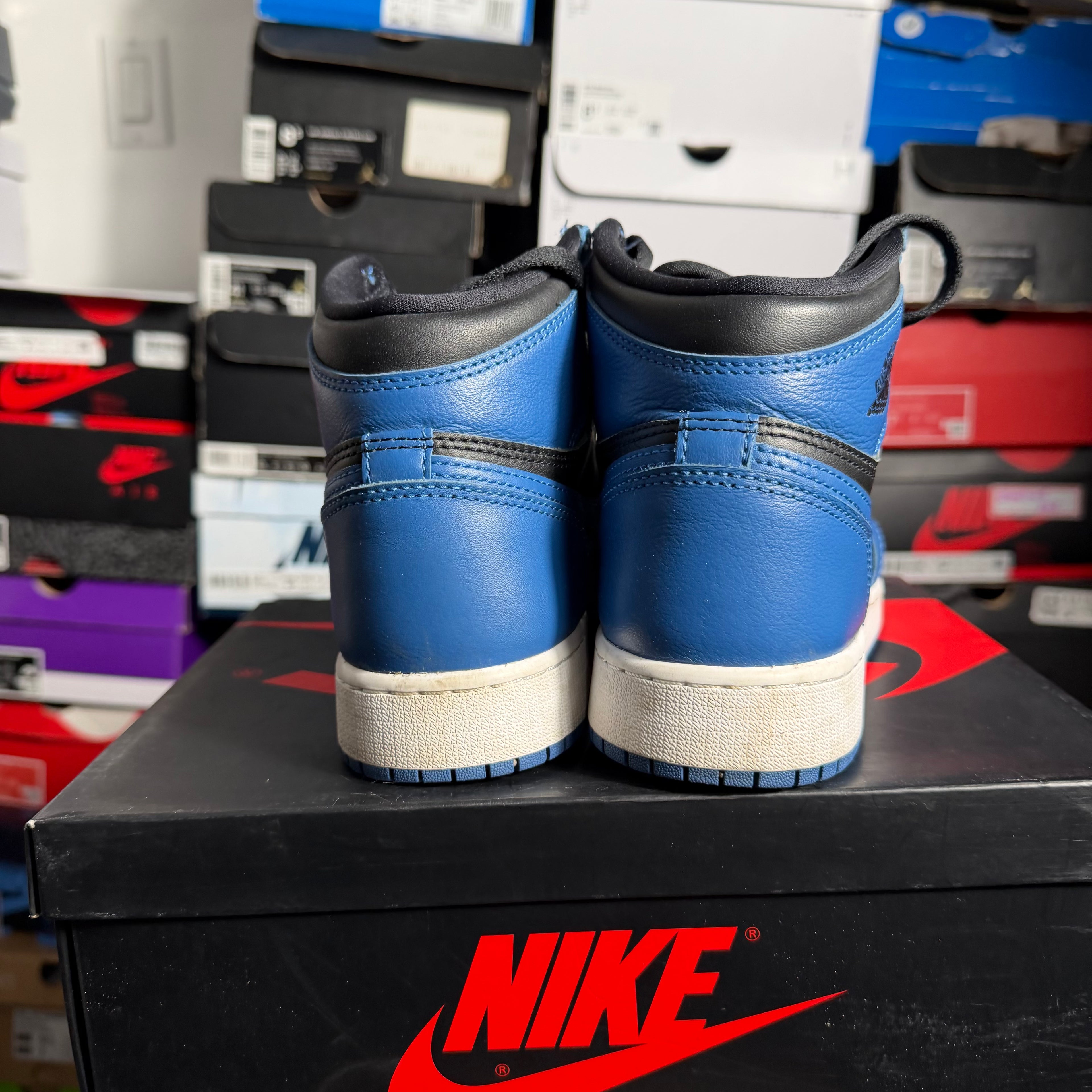 Jordan 1 Retro High OG Dark Marina Blue (Preowned)