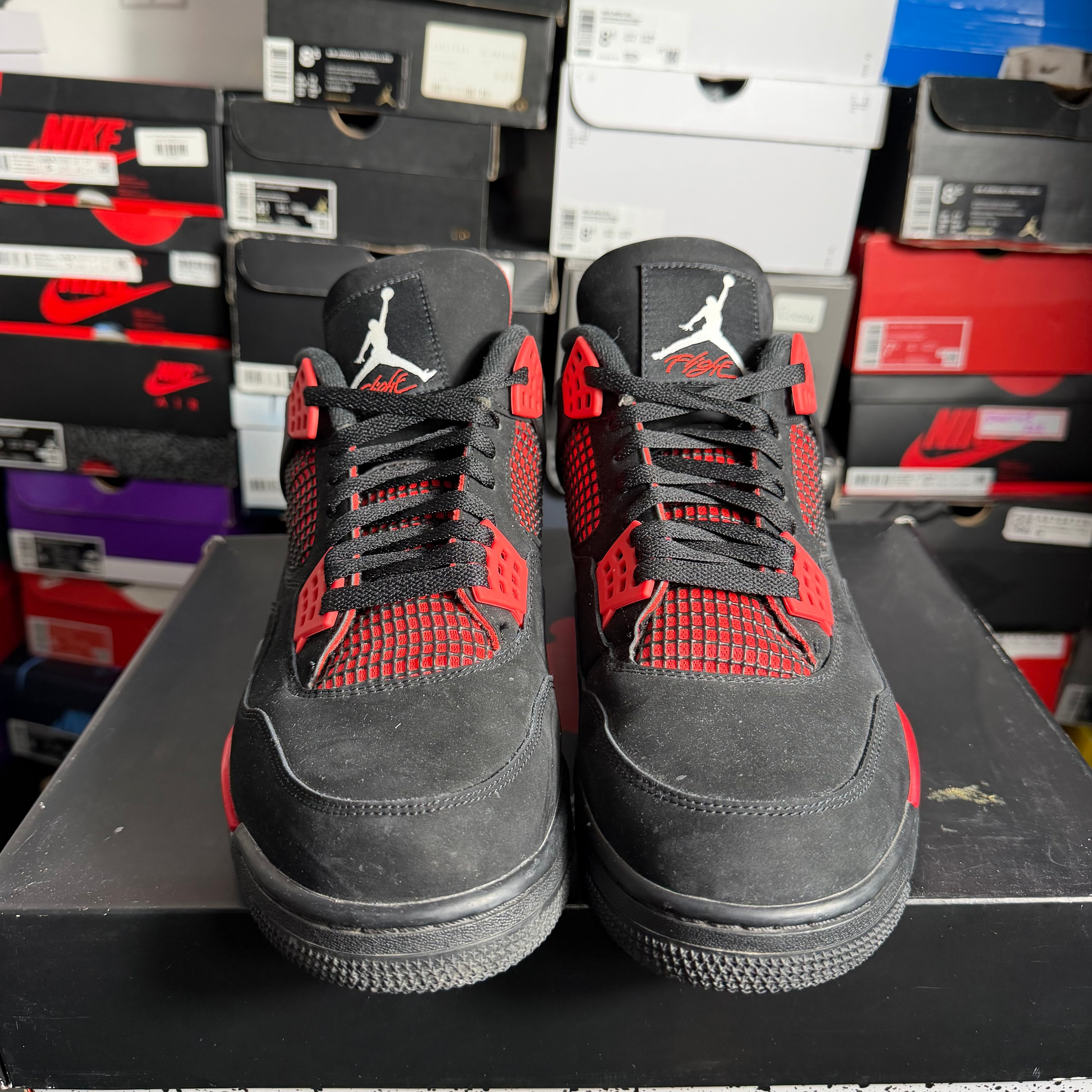Jordan 4 Retro Red Thunder (Preowned)