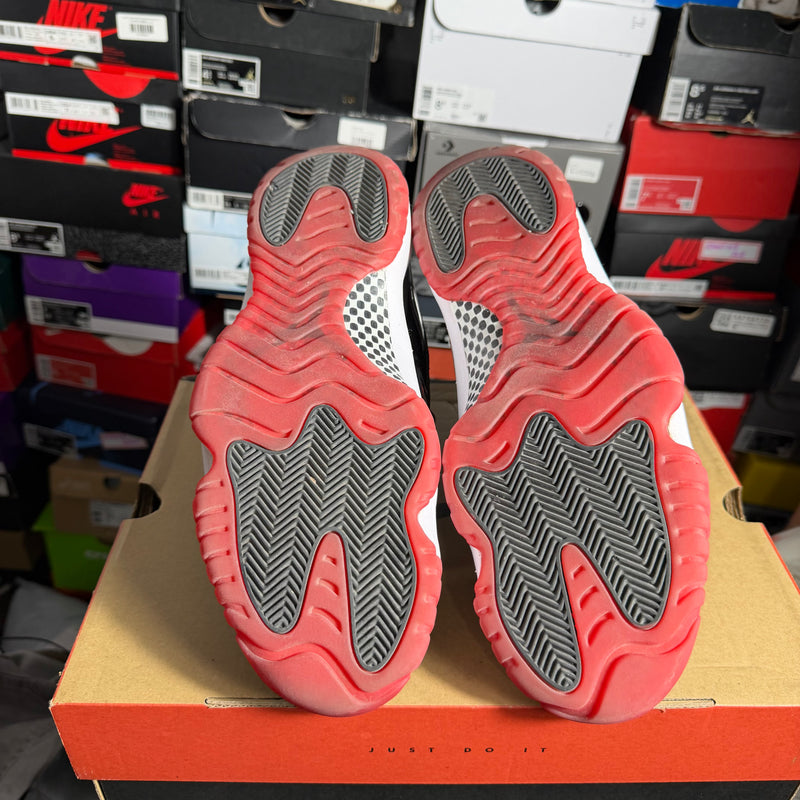 Jordan 11 Retro Playoffs Bred (2019) (Preowned)