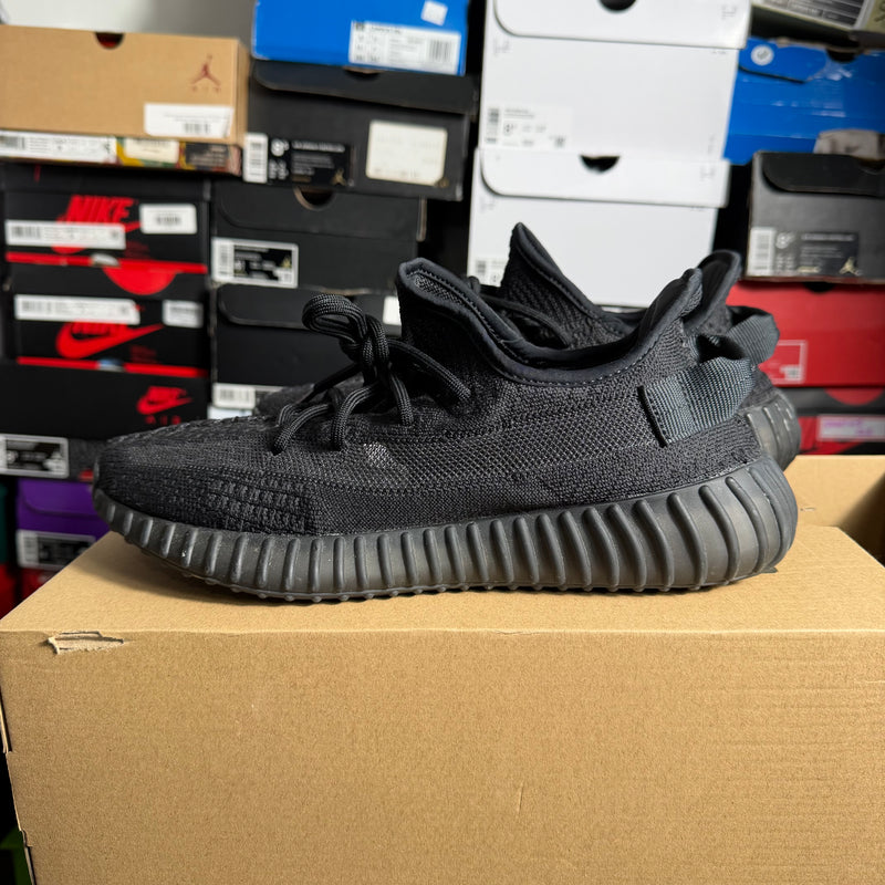 adidas Yeezy Boost 350 V2 Onyx (Preowned)